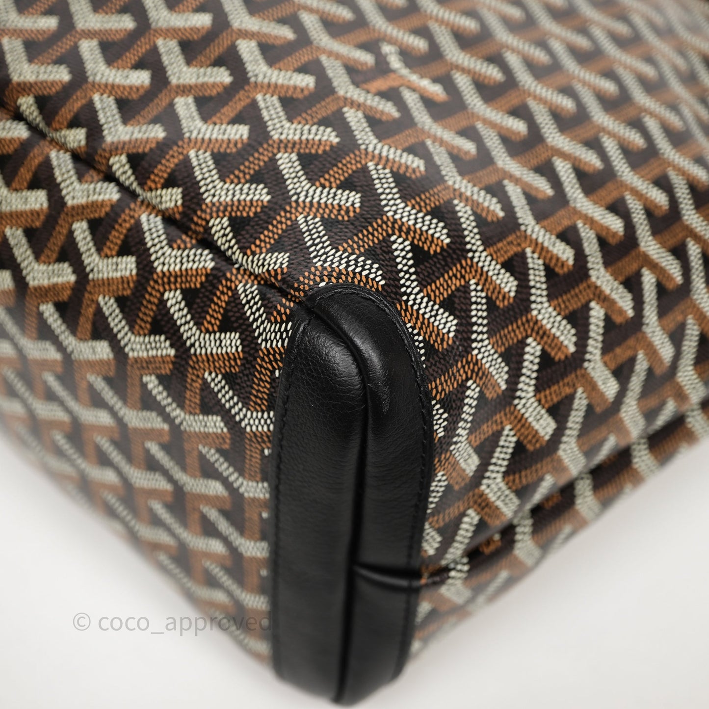 Goyard Artois Goyardine Canvas PM⁣⁣⁣⁣⁣⁣⁣⁣⁣⁣⁣⁣⁣⁣⁣⁣⁣⁣⁣⁣ Black