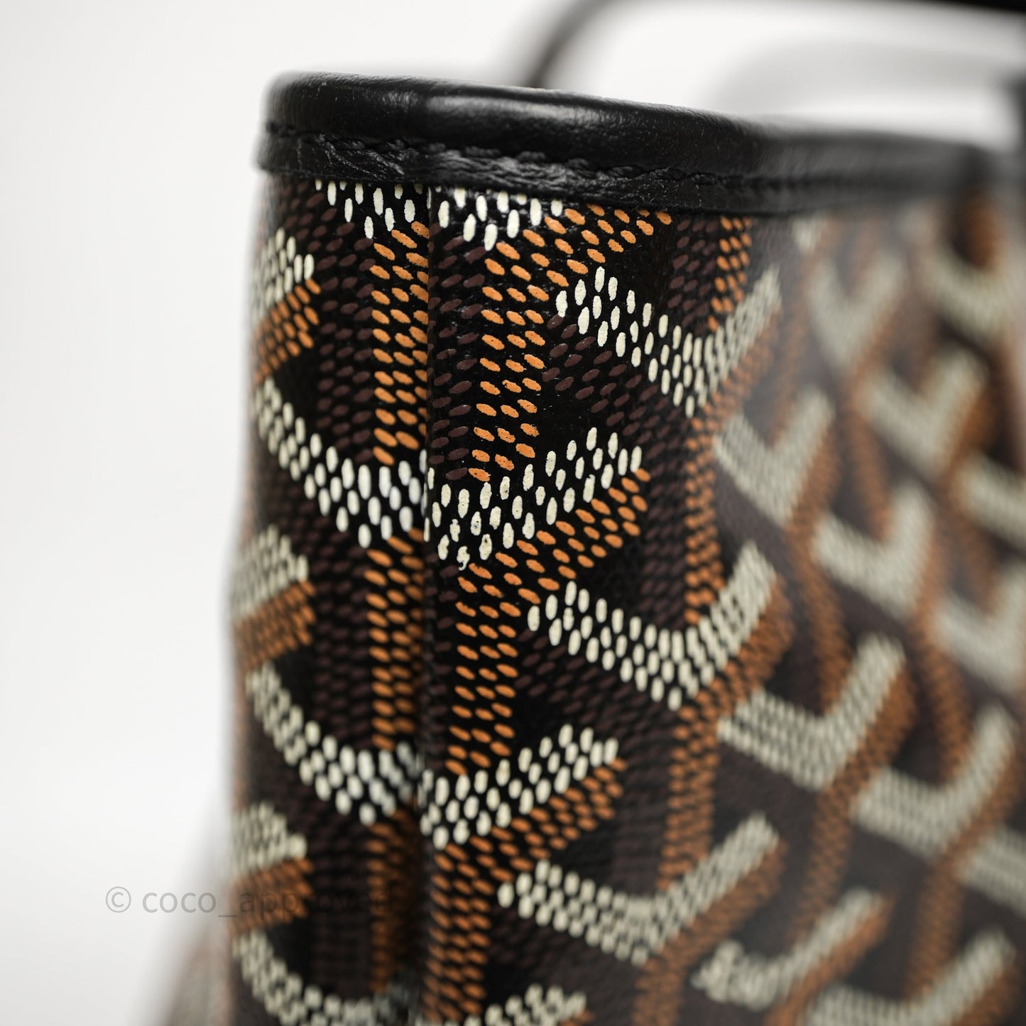 Goyard Artois Goyardine Canvas PM⁣⁣⁣⁣⁣⁣⁣⁣⁣⁣⁣⁣⁣⁣⁣⁣⁣⁣⁣⁣ Black