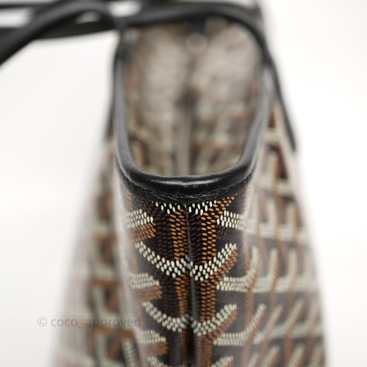 Goyard Artois Goyardine Canvas PM⁣⁣⁣⁣⁣⁣⁣⁣⁣⁣⁣⁣⁣⁣⁣⁣⁣⁣⁣⁣ Black