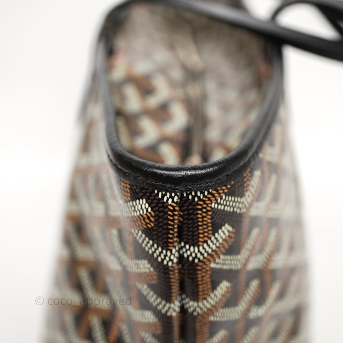 Goyard Artois Goyardine Canvas PM⁣⁣⁣⁣⁣⁣⁣⁣⁣⁣⁣⁣⁣⁣⁣⁣⁣⁣⁣⁣ Black