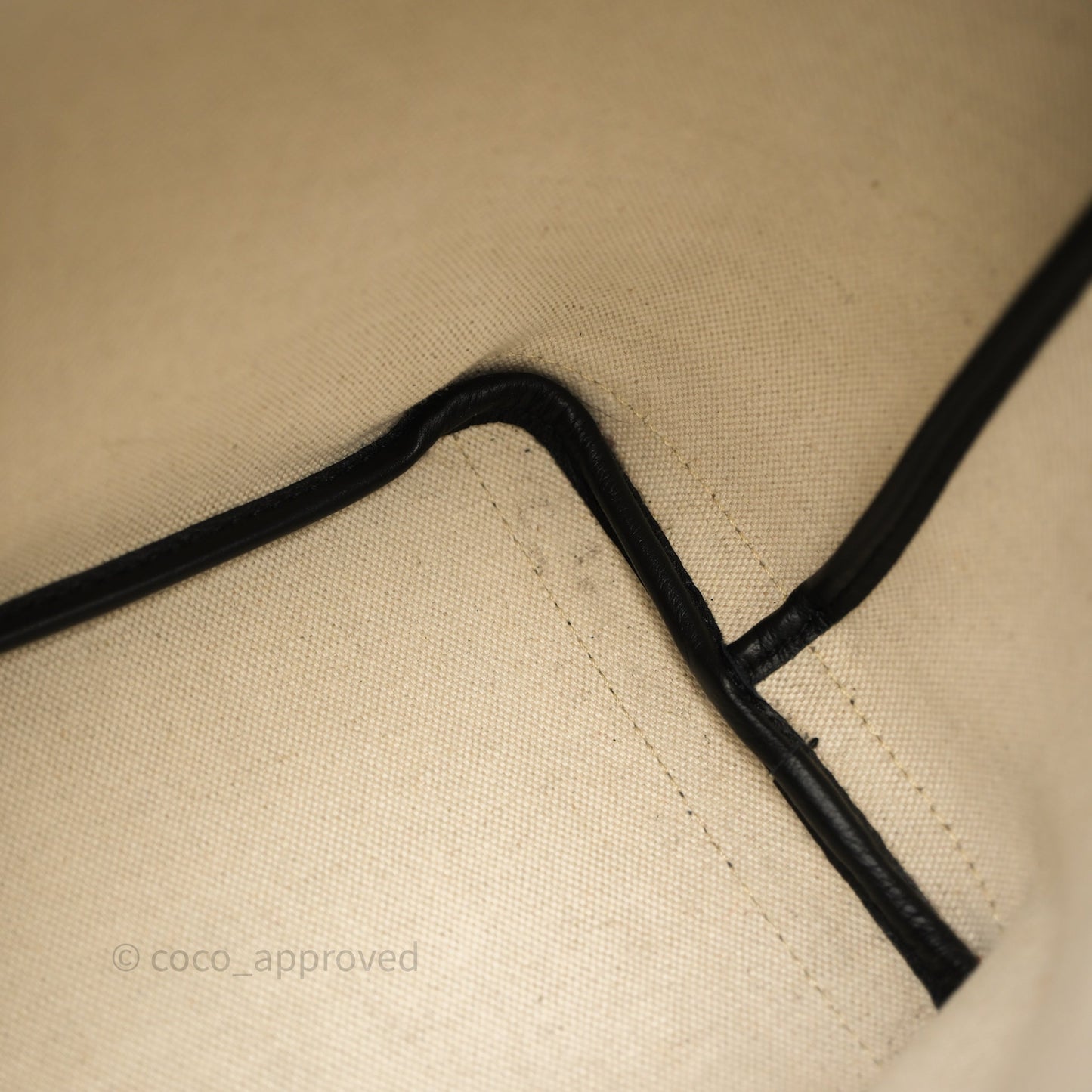 Goyard Artois Goyardine Canvas PM⁣⁣⁣⁣⁣⁣⁣⁣⁣⁣⁣⁣⁣⁣⁣⁣⁣⁣⁣⁣ Black
