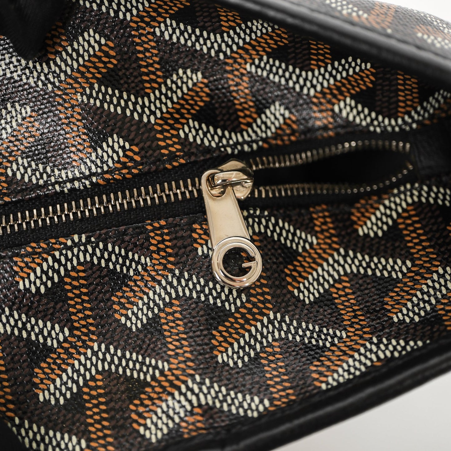 Goyard Artois Goyardine Canvas PM⁣⁣⁣⁣⁣⁣⁣⁣⁣⁣⁣⁣⁣⁣⁣⁣⁣⁣⁣⁣ Black