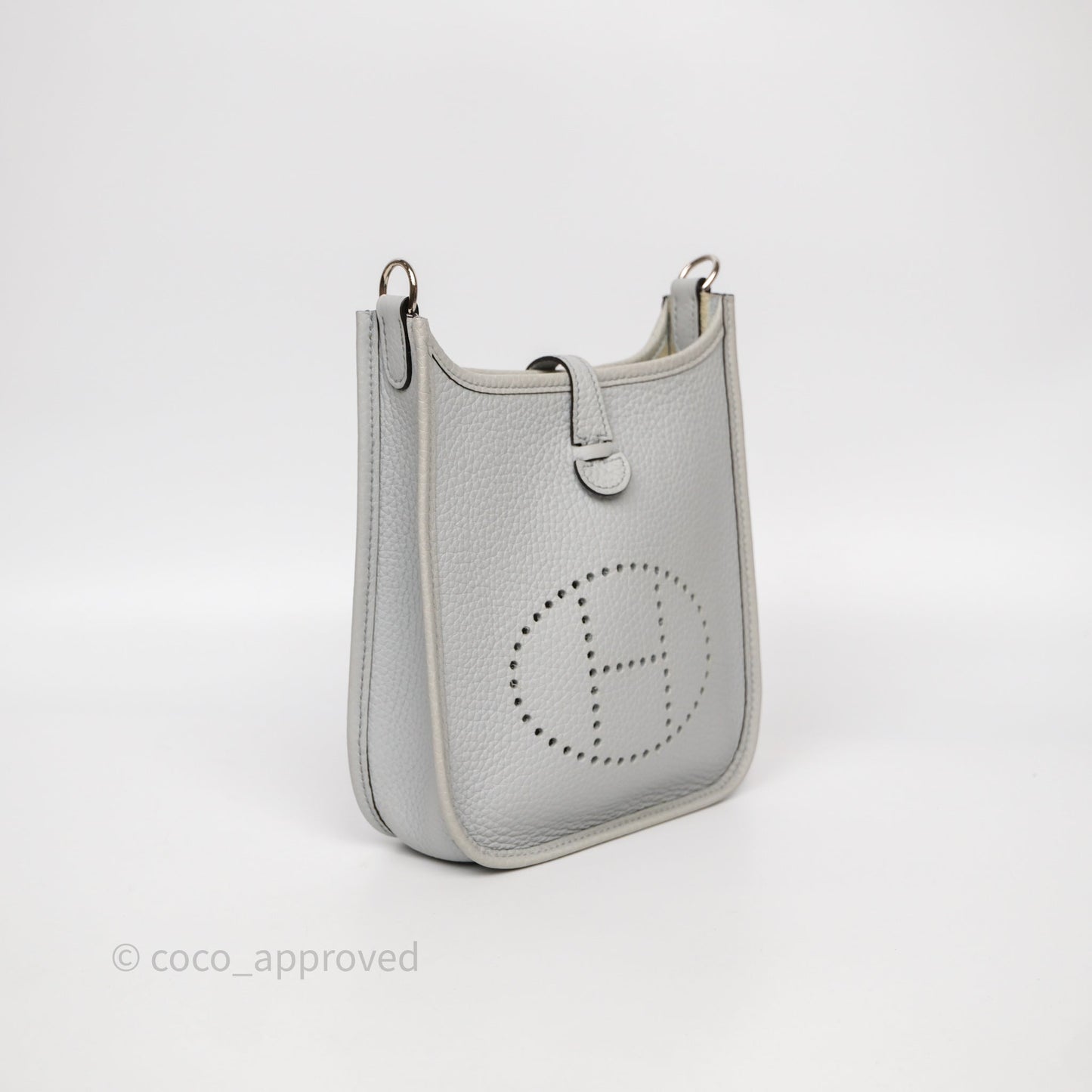 Hermès Mini Evelyne 16 Bleu Pale/Nata 08 Clemence Palladium Hardware