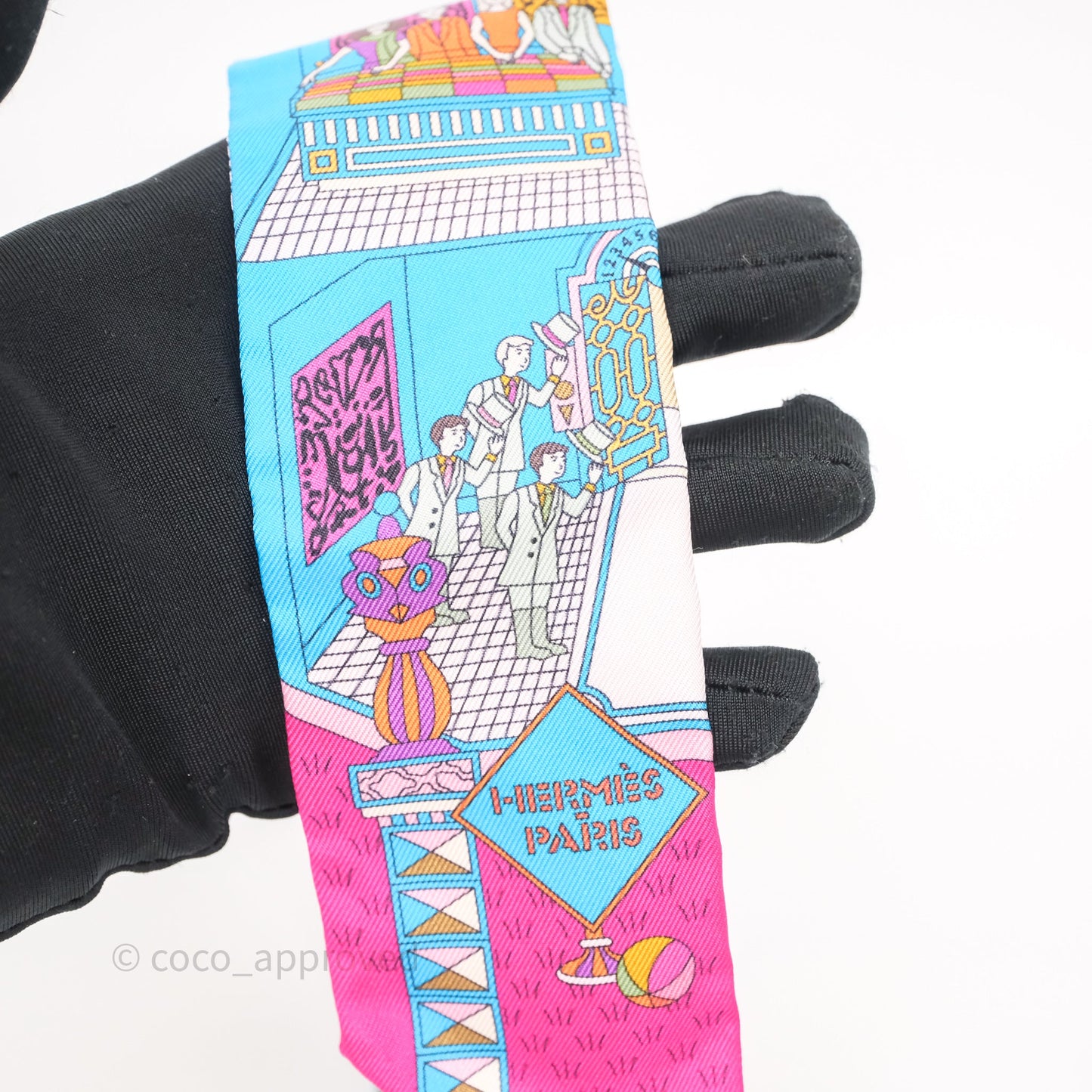 Hermès Maison des Carrés Silk Twilly