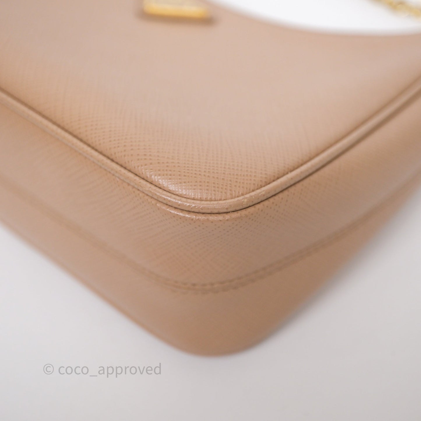 Prada Re-Edition 2005 Shoulder Bag Saffiano Leather Cameo Beige