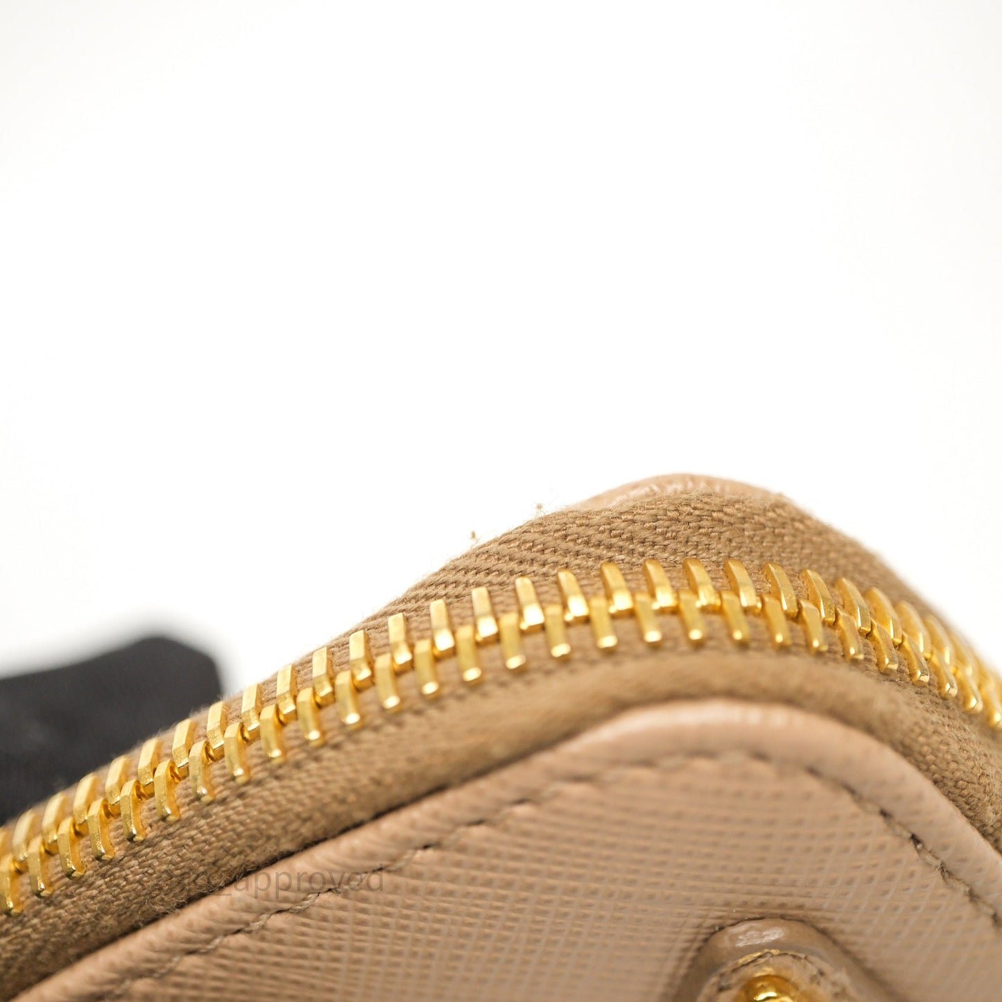 Prada Re-Edition 2005 Shoulder Bag Saffiano Leather Cameo Beige