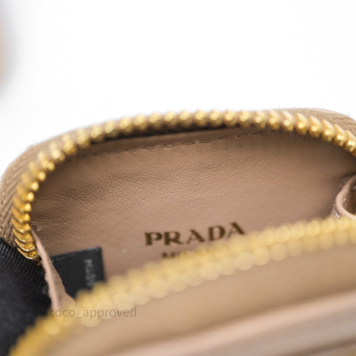 Prada Re-Edition 2005 Shoulder Bag Saffiano Leather Cameo Beige