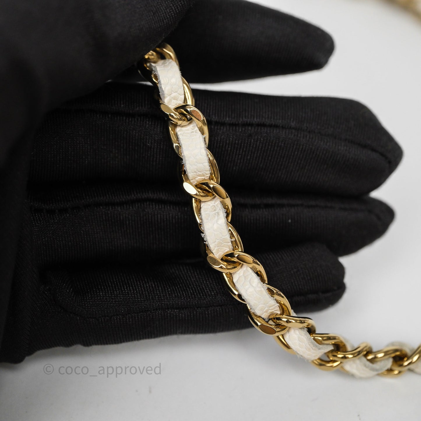 Chanel Classic WOC White Bag Caviar Gold Hardware
