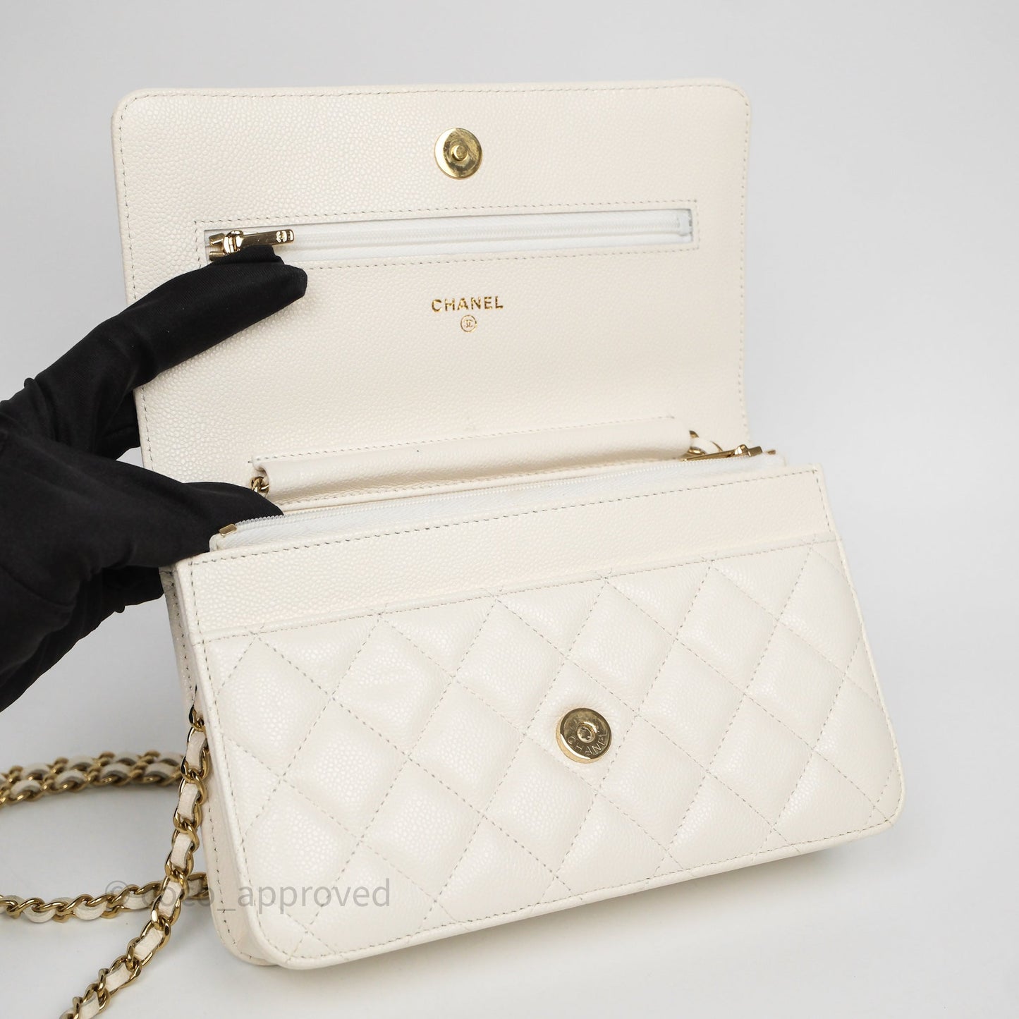Chanel Classic WOC White Bag Caviar Gold Hardware