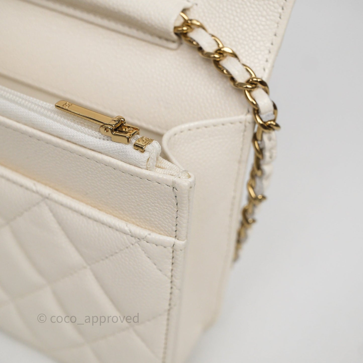 Chanel Classic WOC White Bag Caviar Gold Hardware