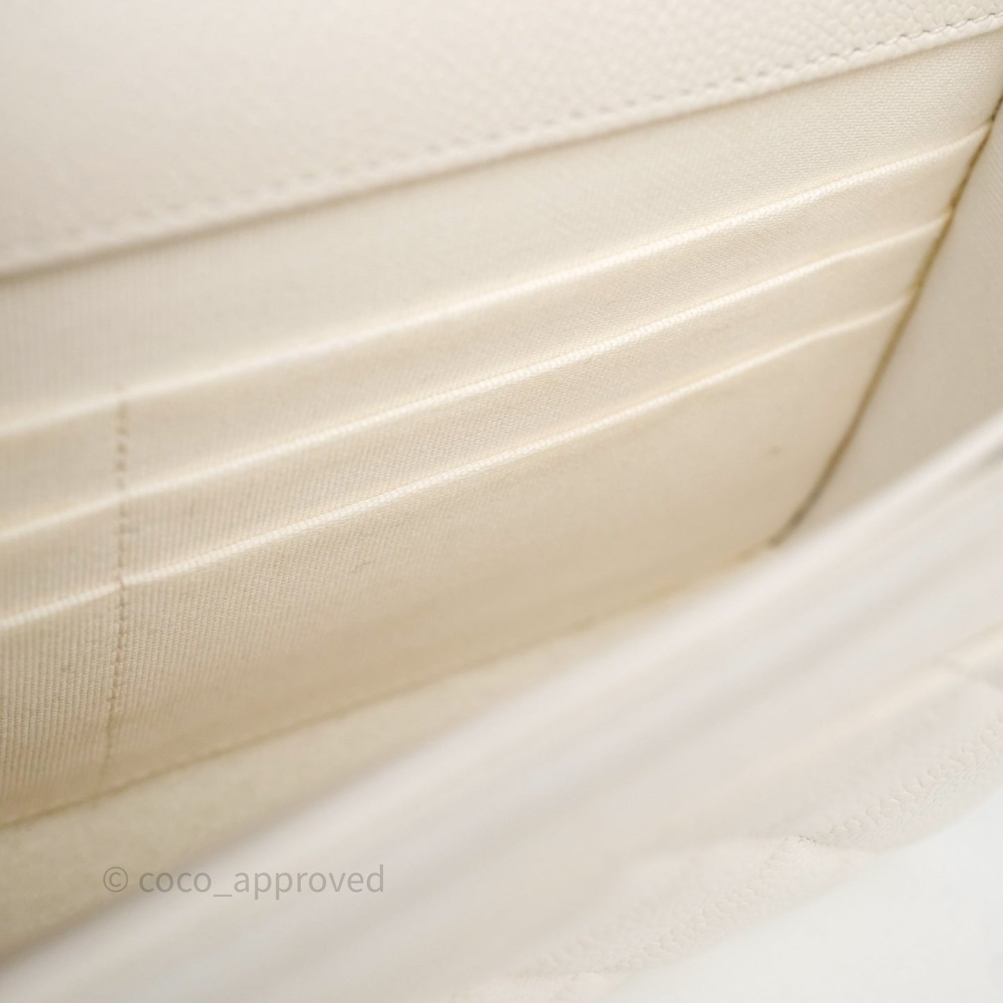 Chanel Classic WOC White Bag Caviar Gold Hardware