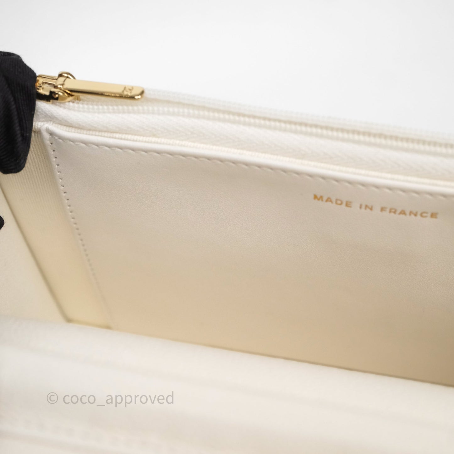 Chanel Classic WOC White Bag Caviar Gold Hardware