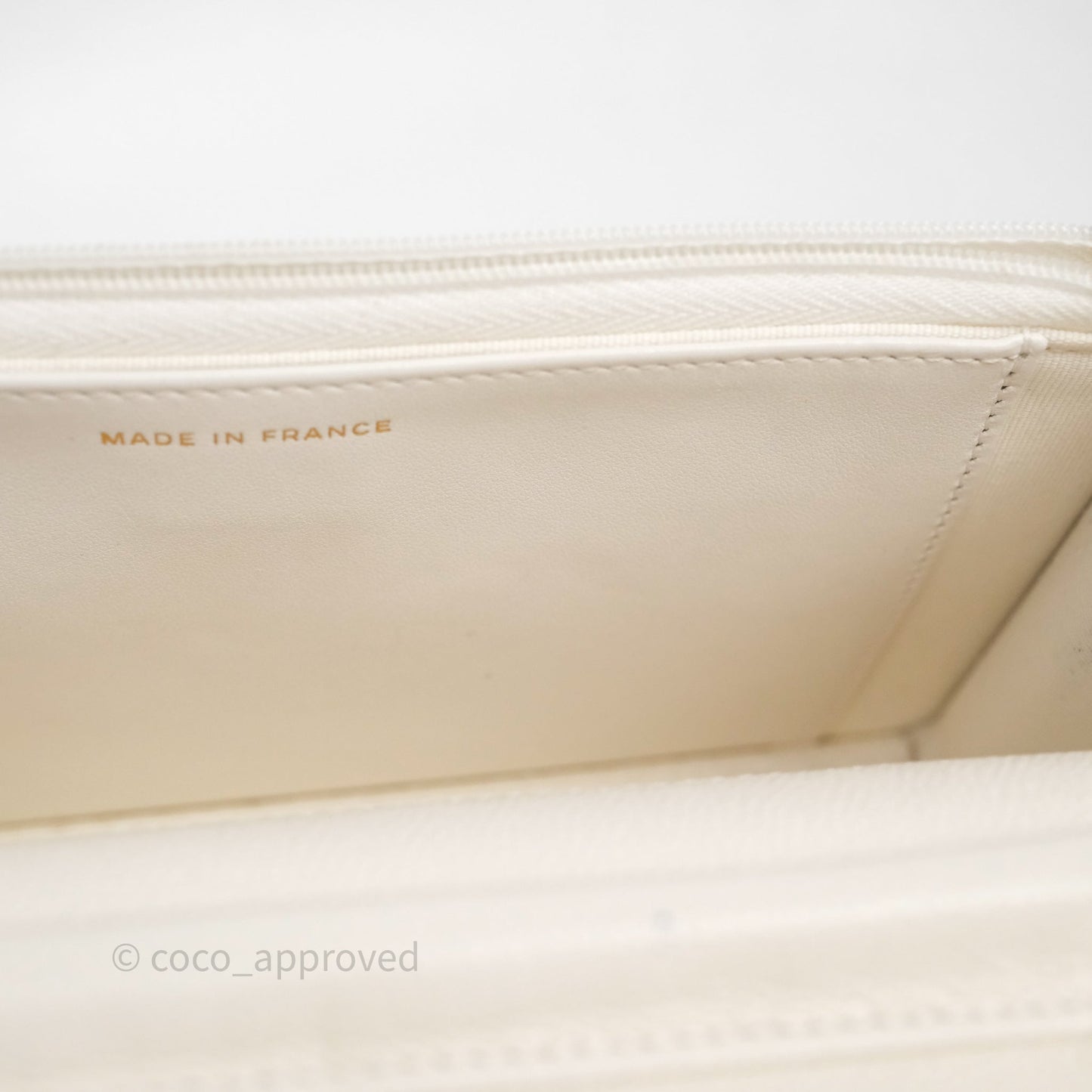 Chanel Classic WOC White Bag Caviar Gold Hardware