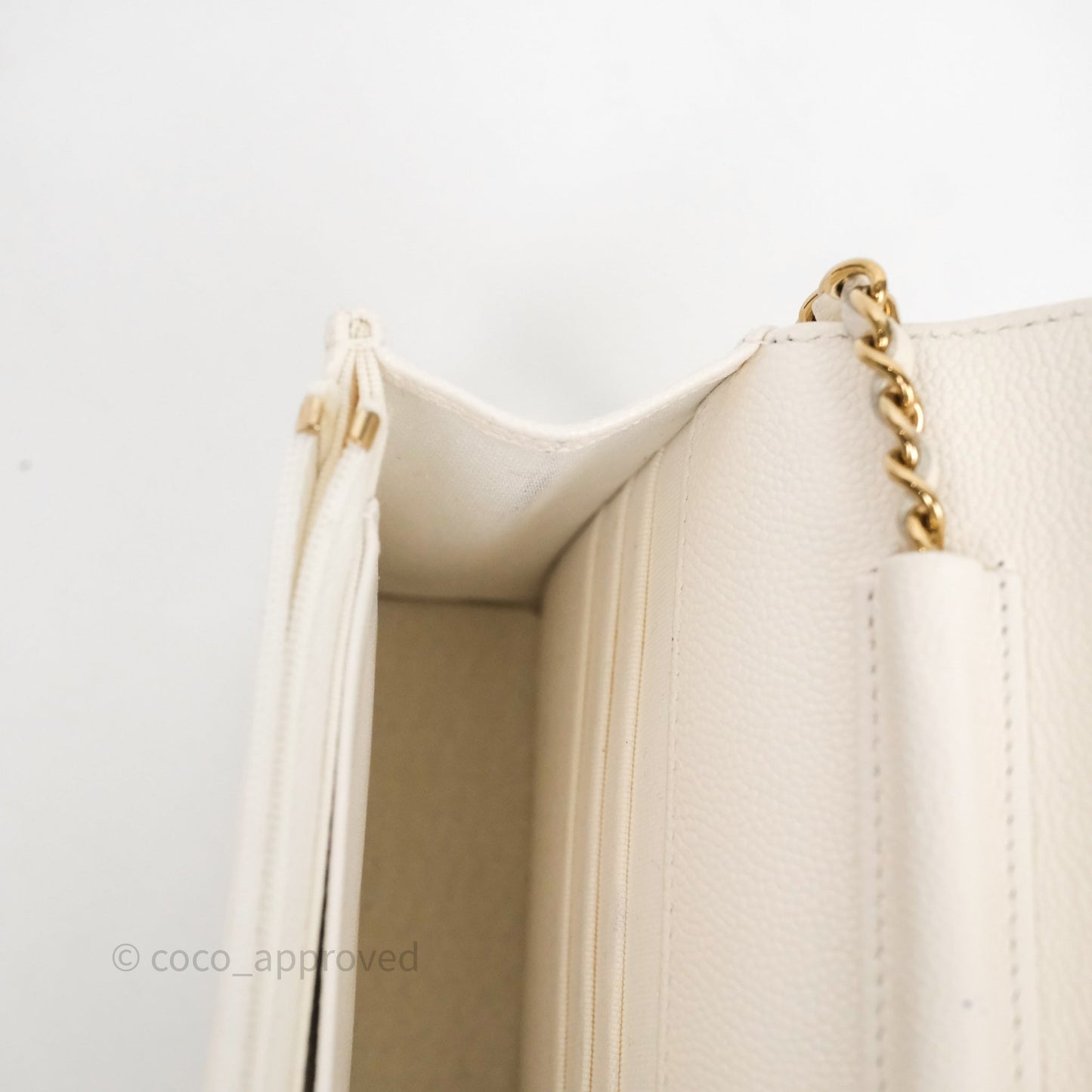 Chanel Classic WOC White Bag Caviar Gold Hardware