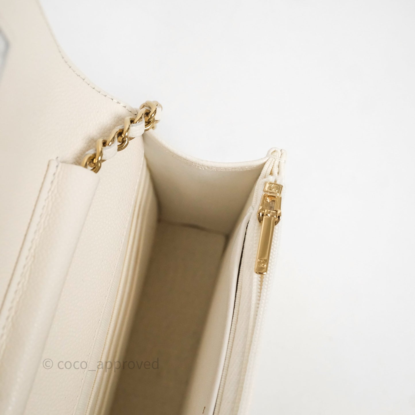 Chanel Classic WOC White Bag Caviar Gold Hardware