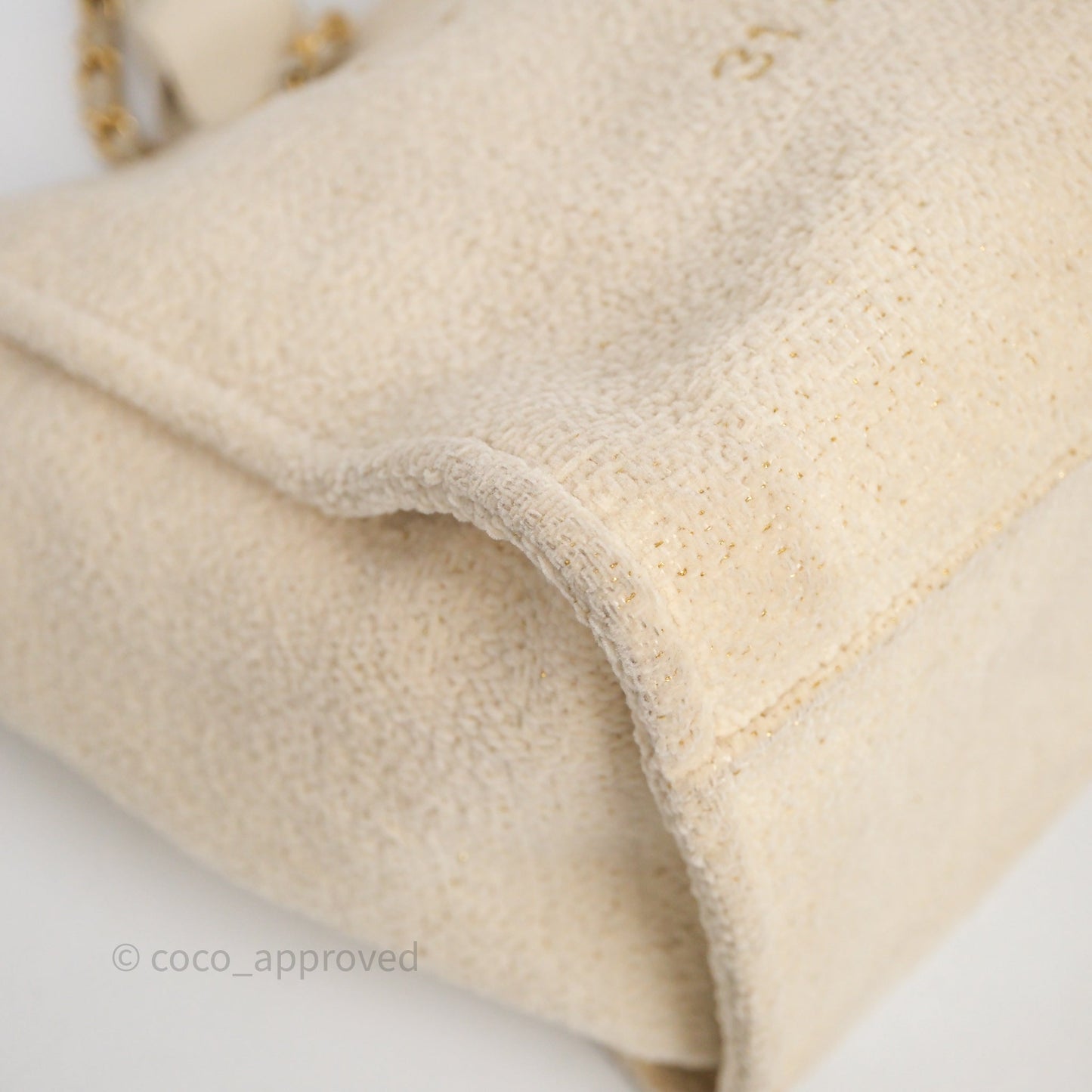 Chanel Large Deauville Ivory Lurex Boucle Gold Hardware 19A