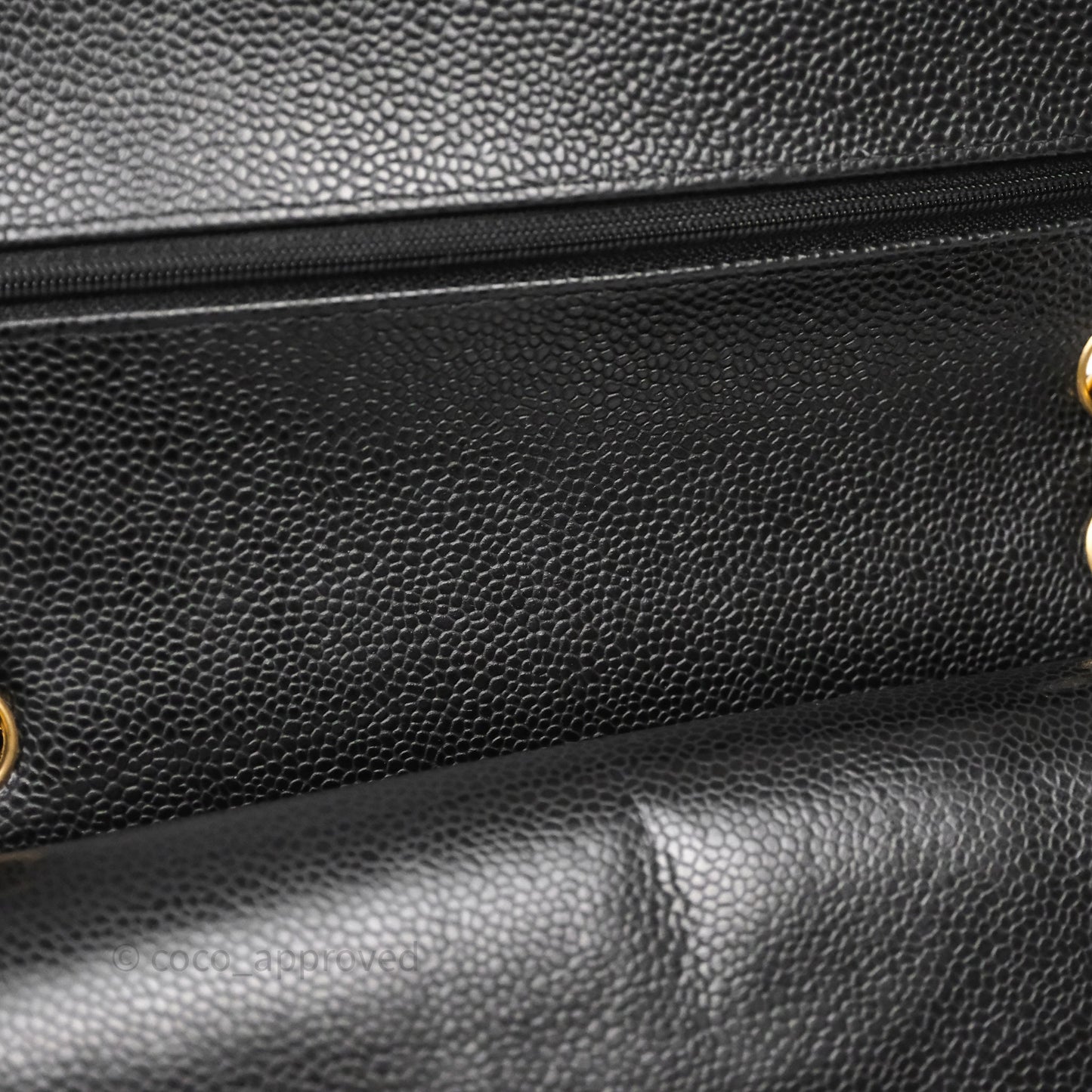 Chanel Classic M/L Medium Flap Quilted Black Caviar Gold Hardware