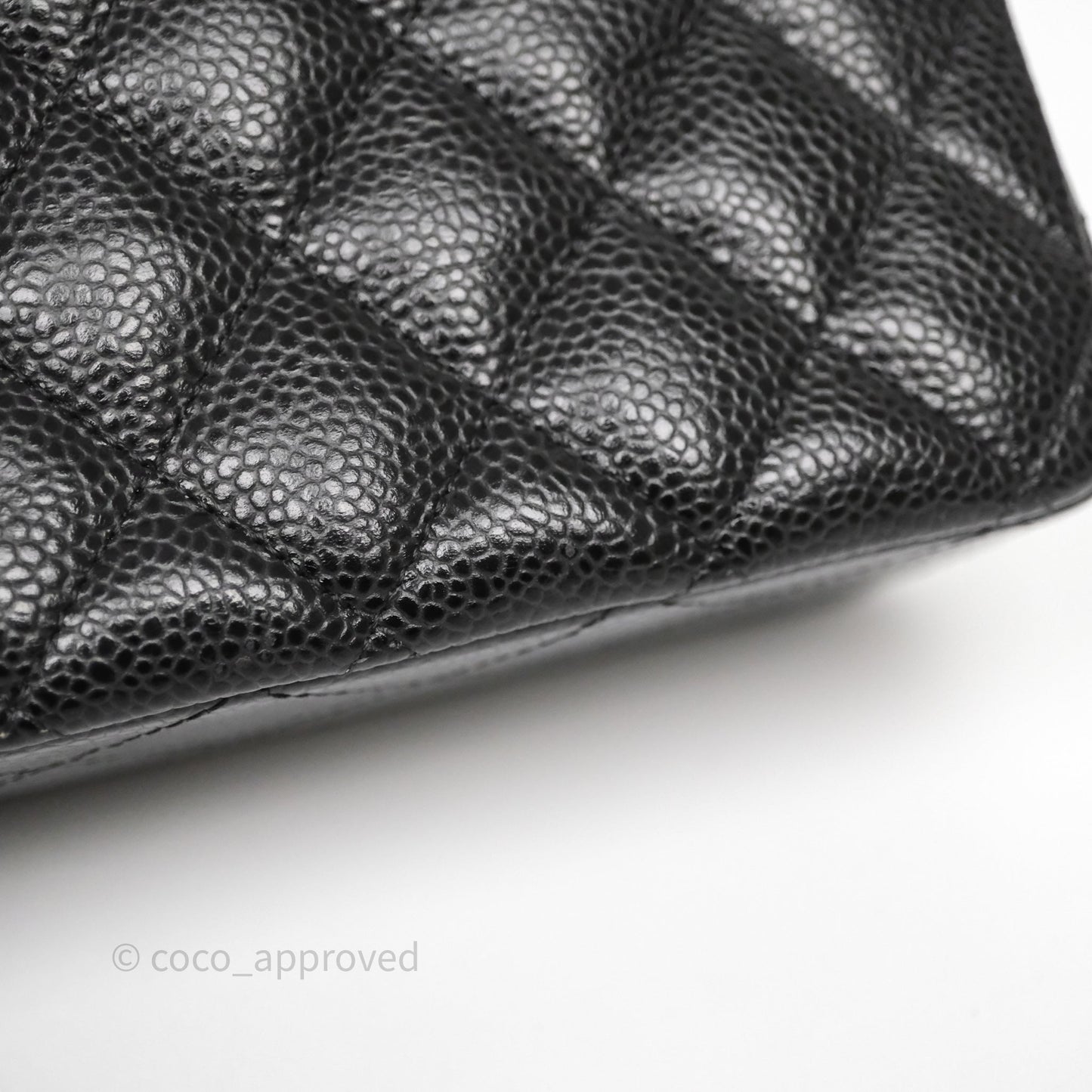 Chanel Classic M/L Medium Flap Quilted Black Caviar Gold Hardware