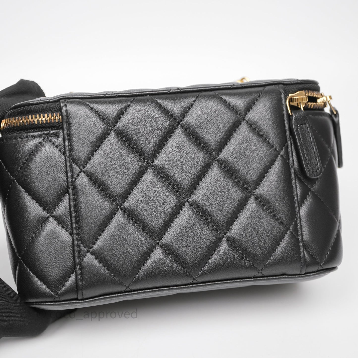 Chanel Vanity With Pearl Crush Chain Black Lambskin Aged Gold Hardware