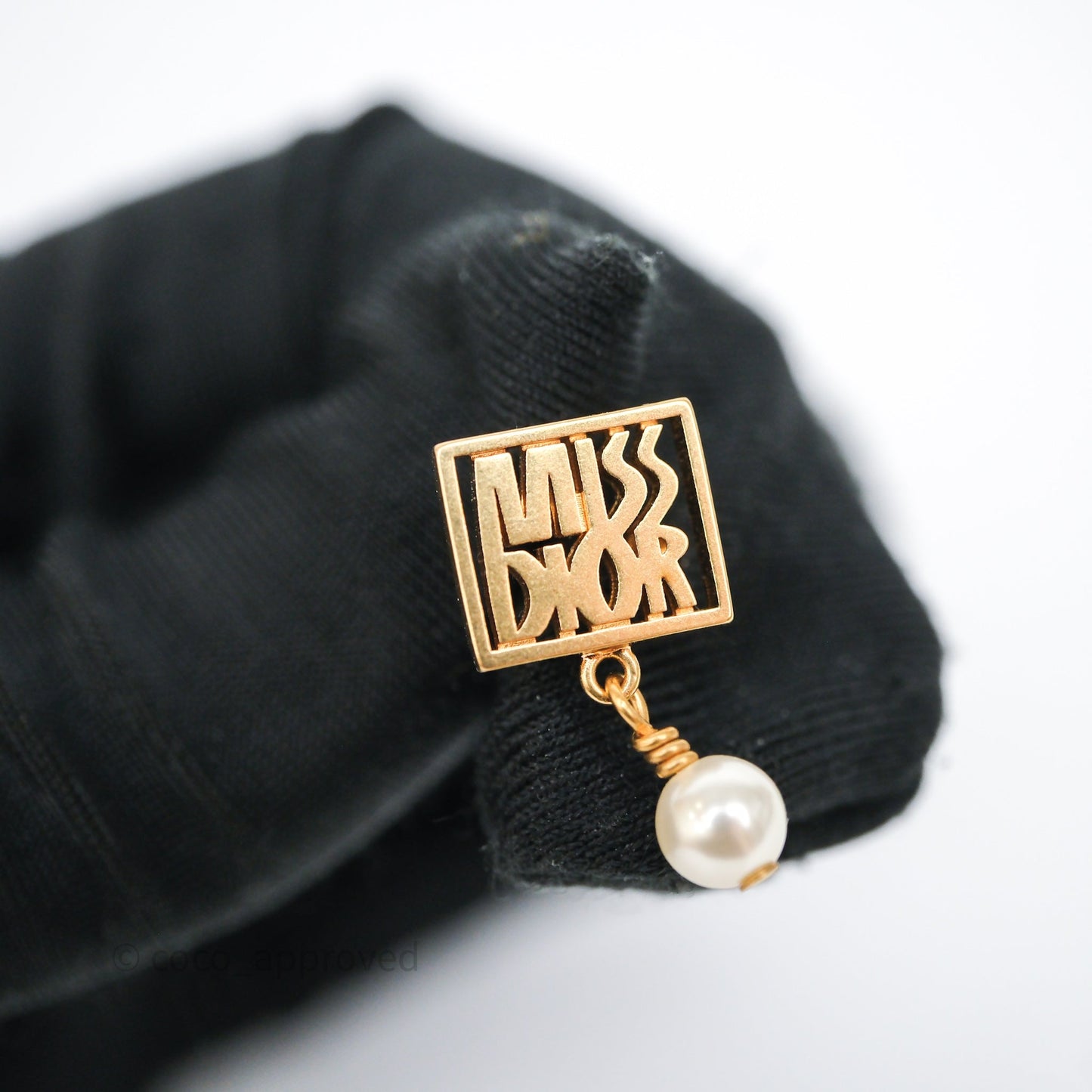Christian Dior Miss Dior Drop Pearl Earrings Gold Tone