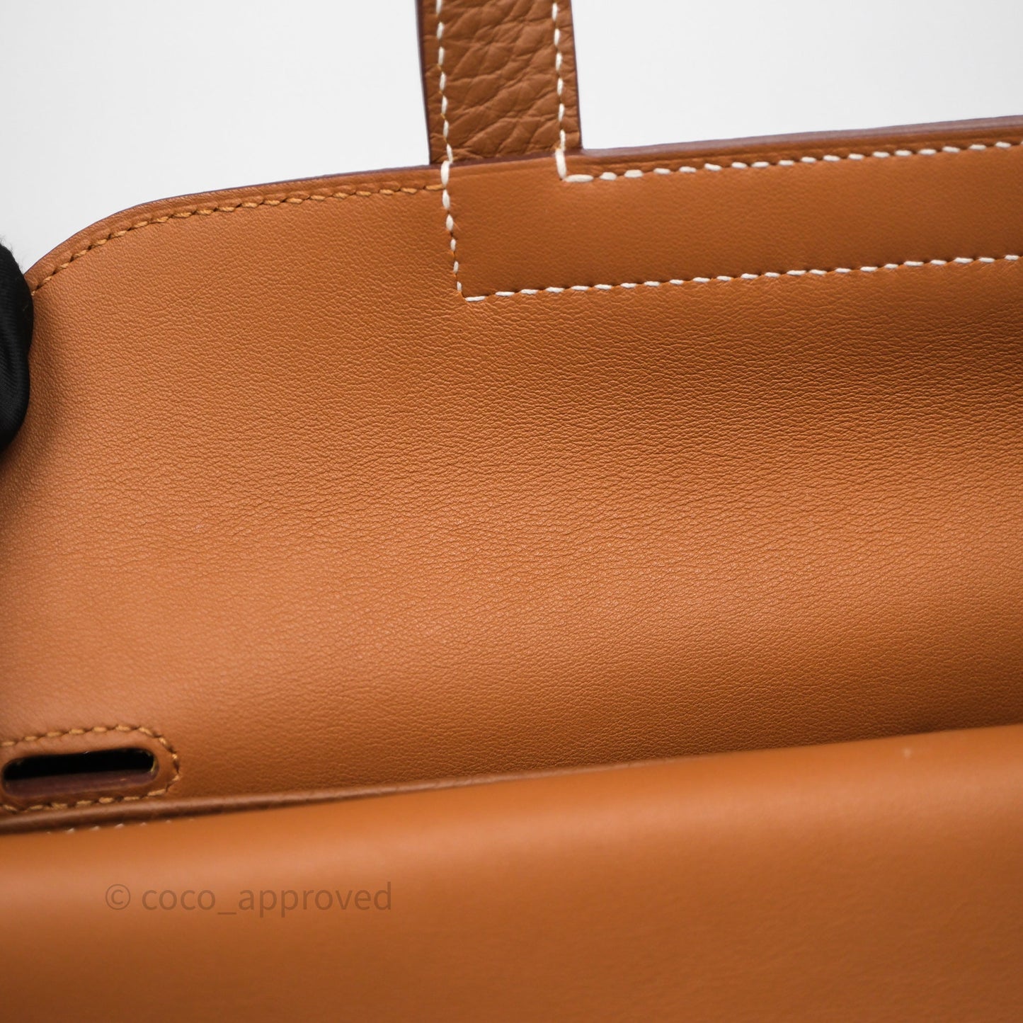 Hermès Halzan 31 Gold 37 Clemence Gold Hardware