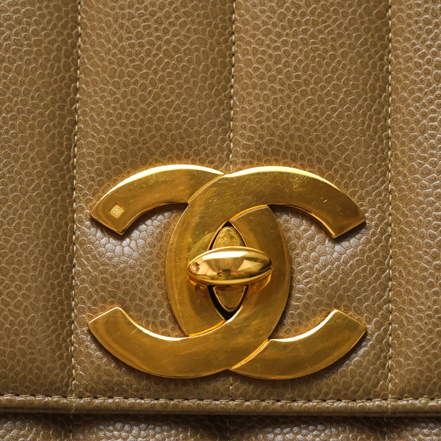 Chanel Vintage Vertical Quilted Jumbo Single Flap Beige Caviar 24K Gold Hardware