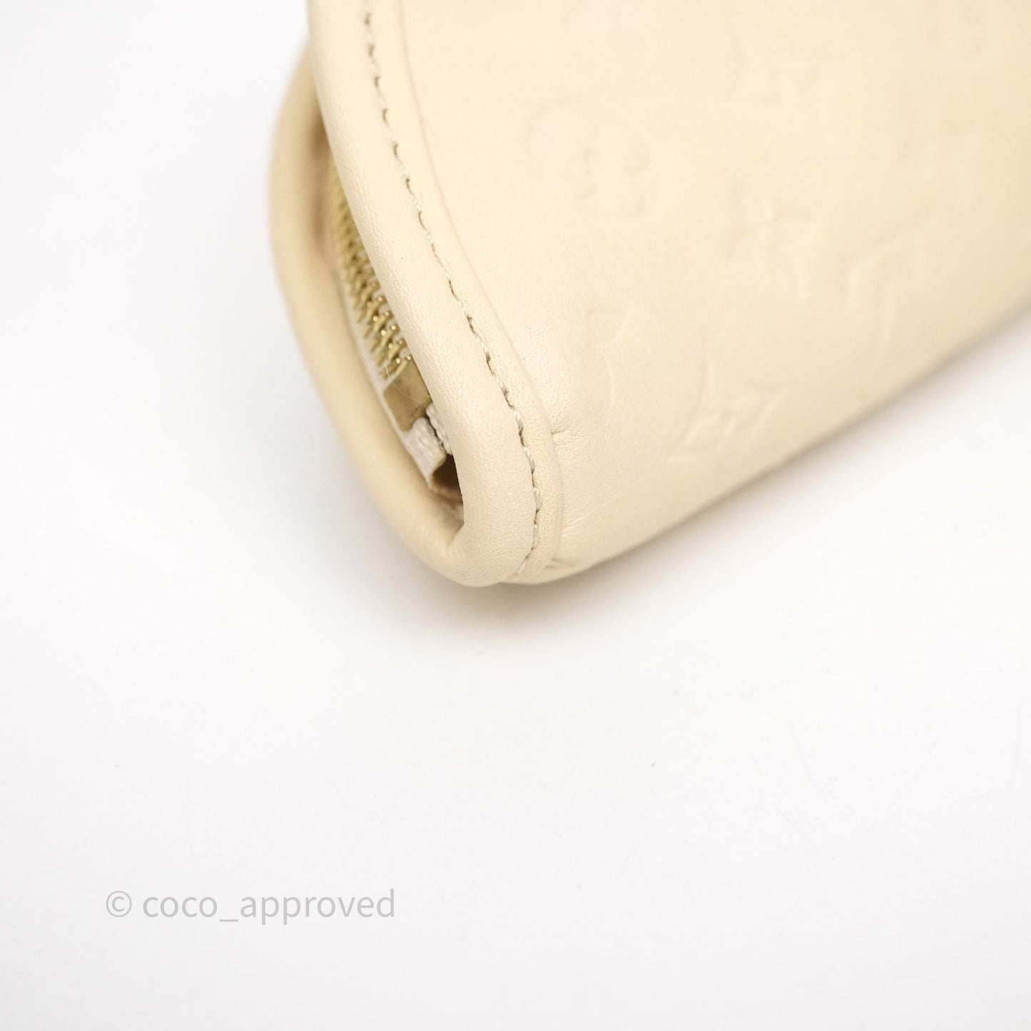 Louis Vuitton Gyoza Key Pouch Beige