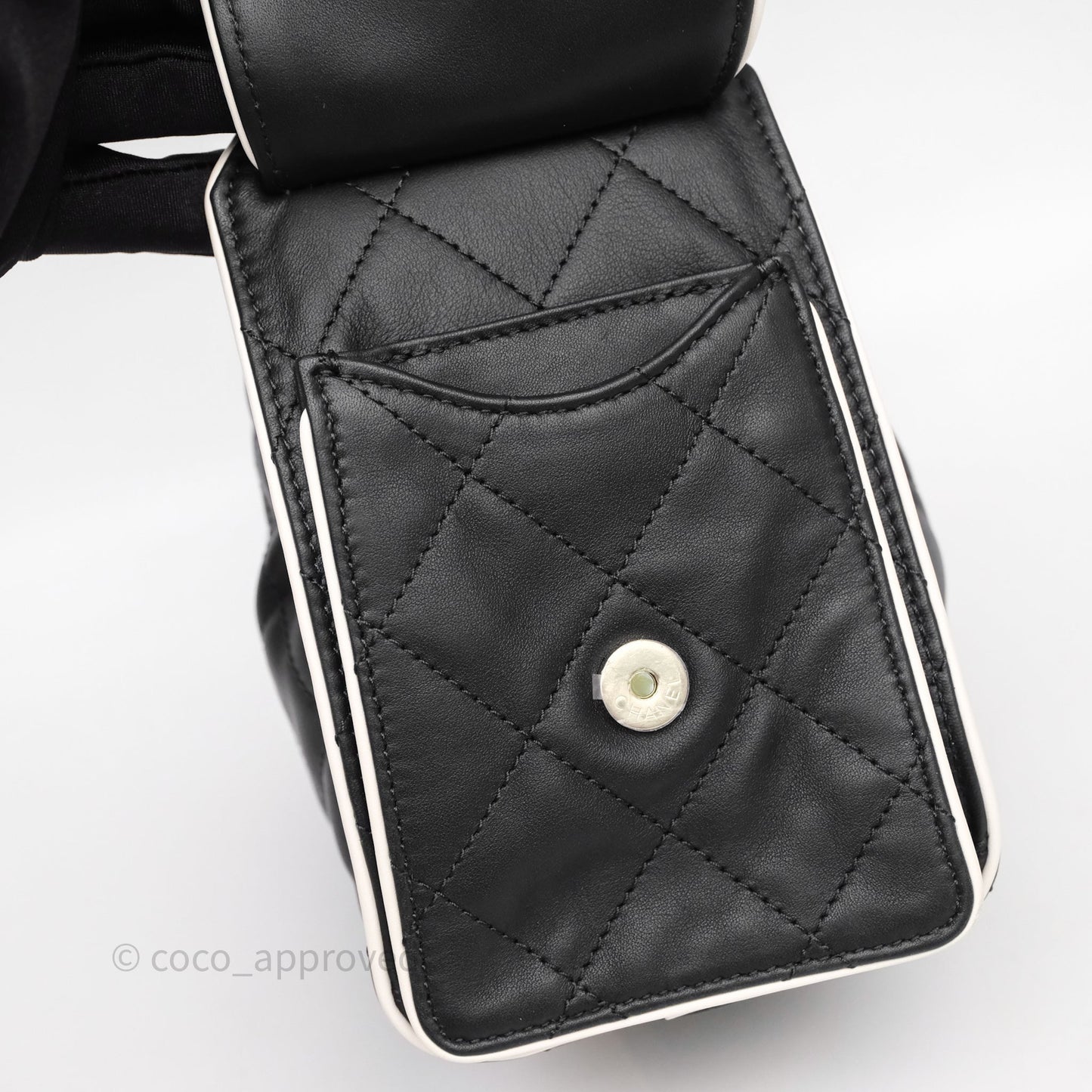 Chanel 25 Mini Bag Black/ White Calfskin Gold Hardware