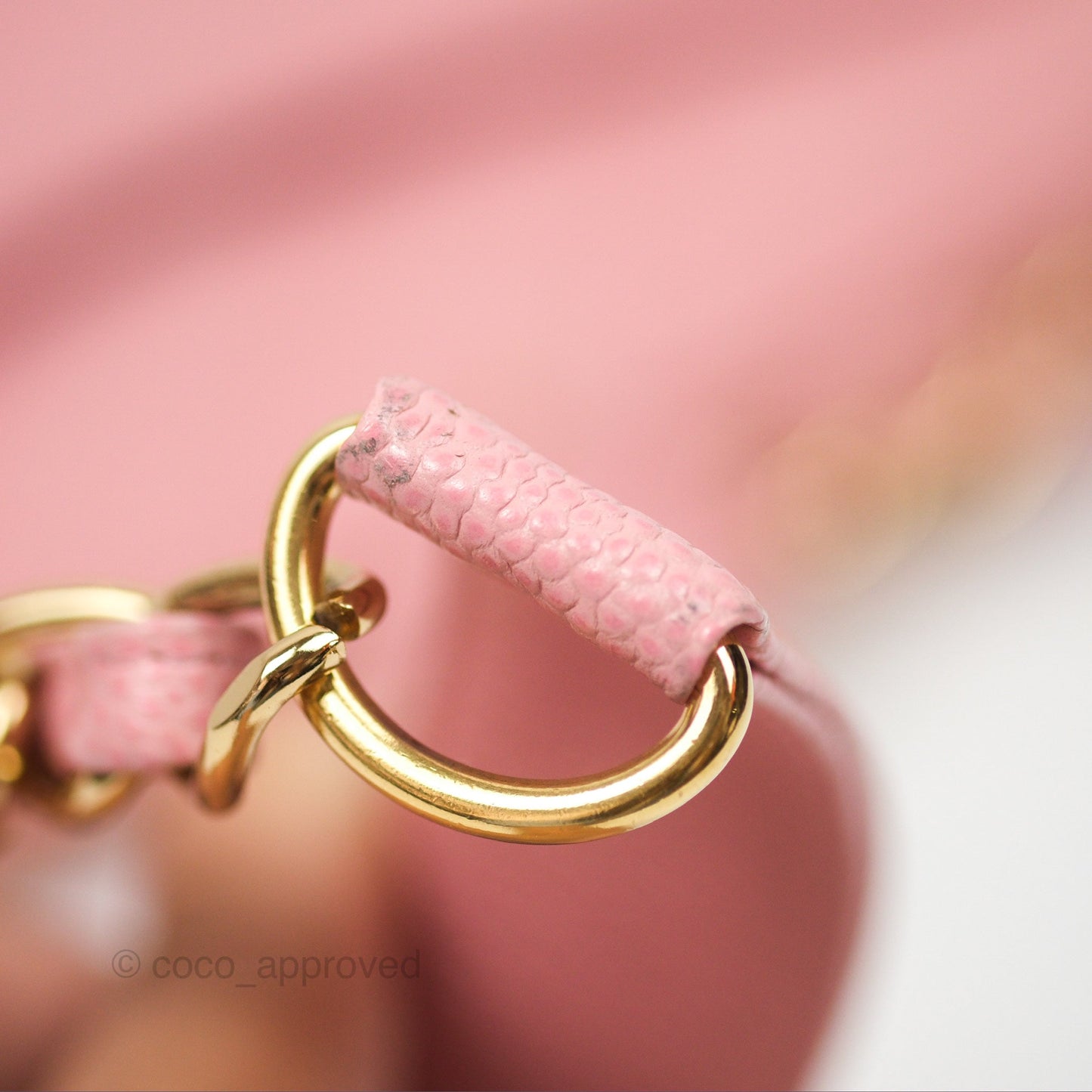 Chanel Vintage CC Quilted Shoulder Bag Pink Caviar Gold Hardware