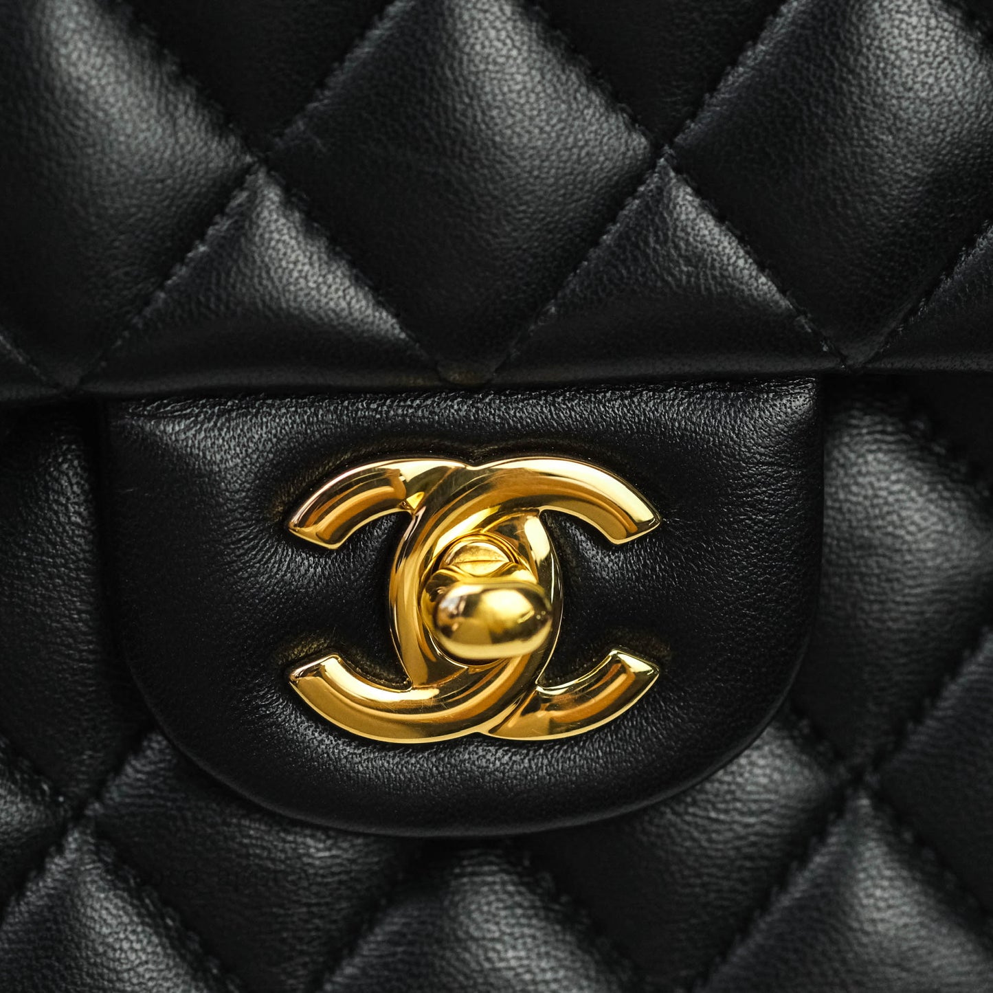 Chanel Classic M/L Medium Double Flap Black Lambskin Gold Hardware