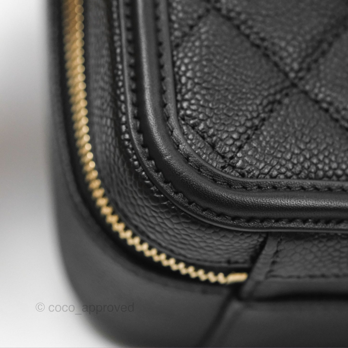 Chanel Quilted Medium CC Filigree Vanity Case Black Caviar Aged Gold Hardware