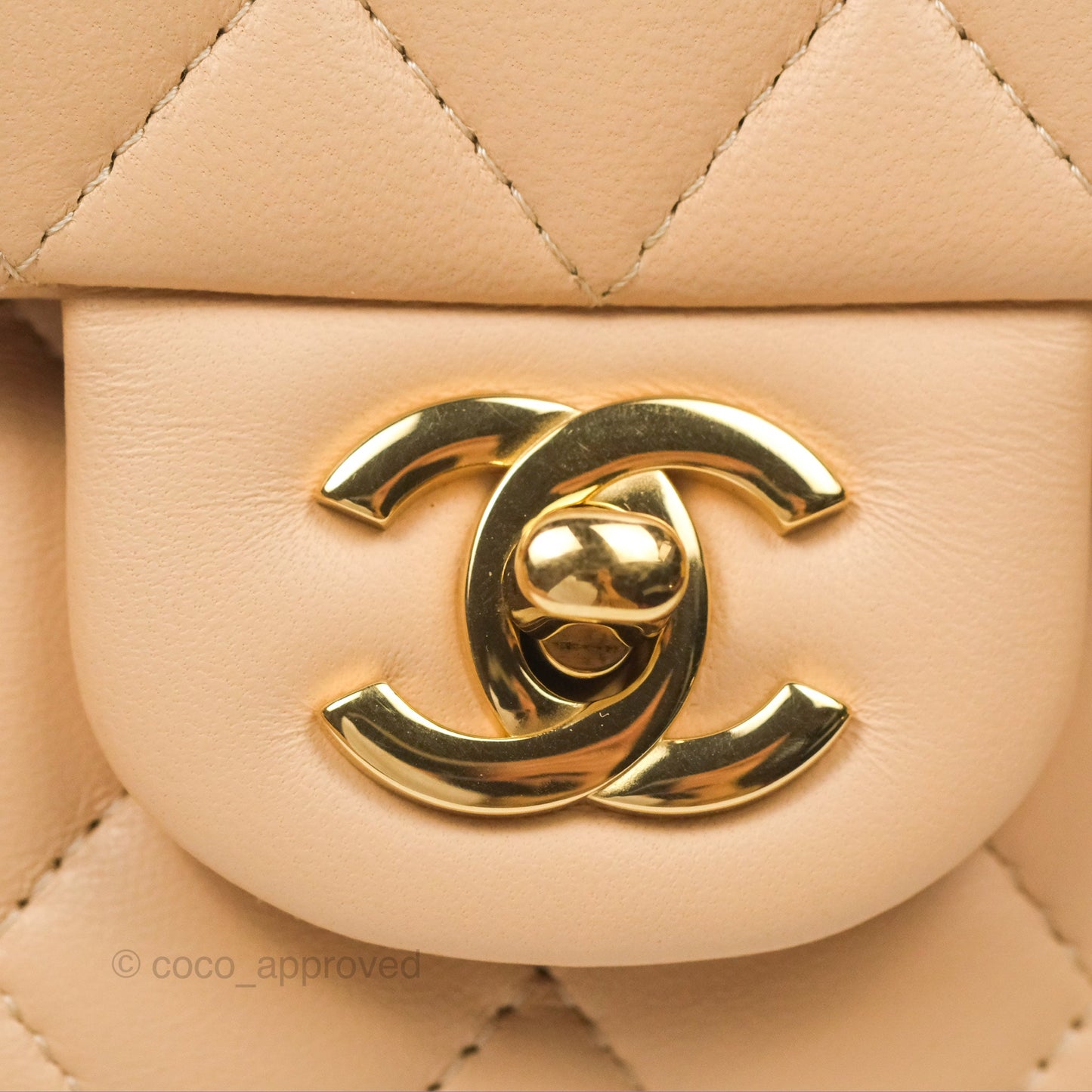 Chanel Classic M/L Medium Flap Quilted Beige Lambskin Gold Hardware