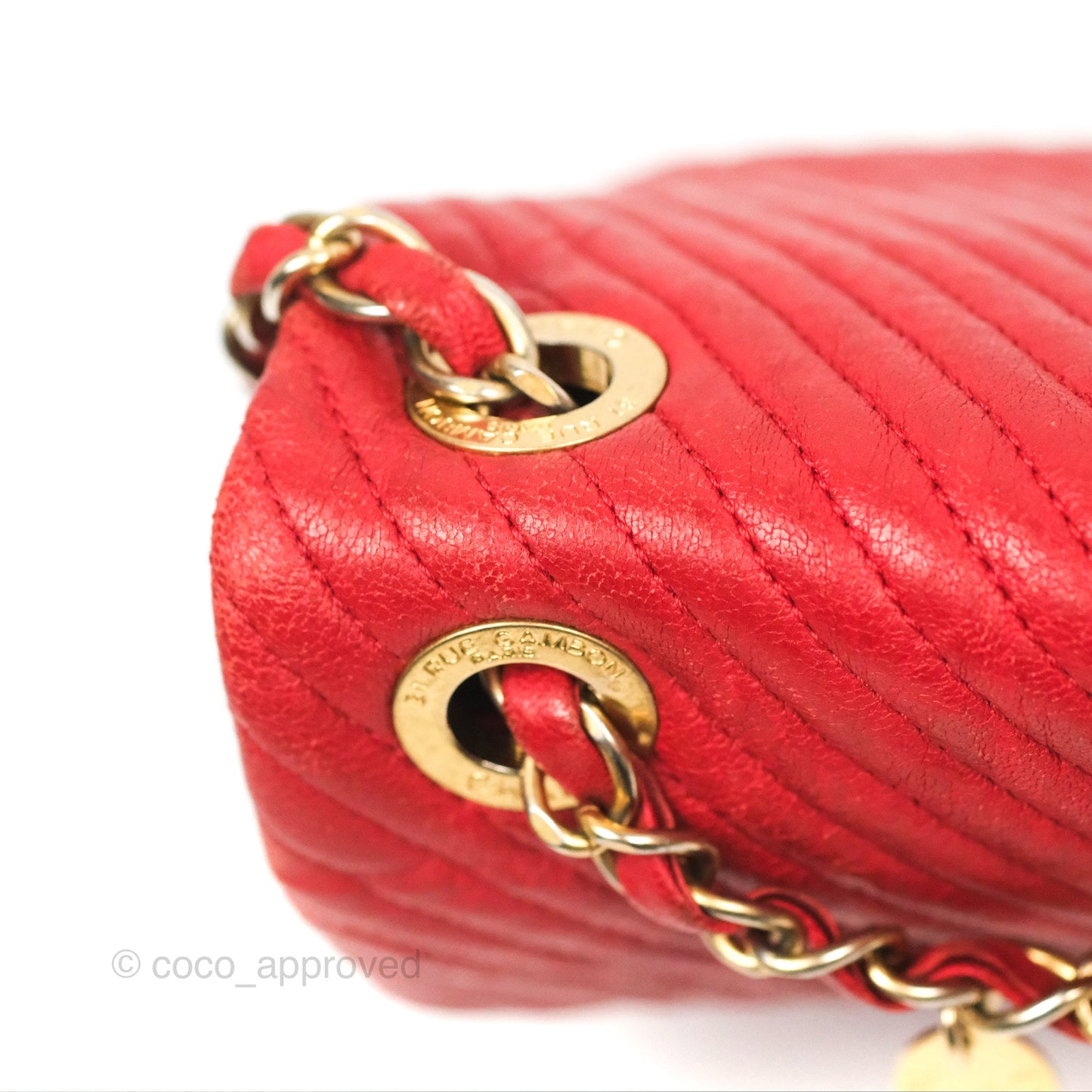 Chanel Small Chevron Surpique Flap Red Calfskin Aged Gold Hardware