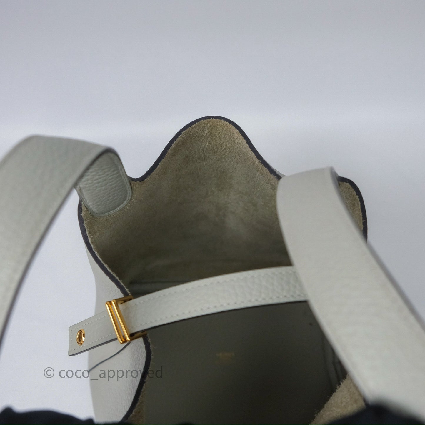 Hermès Picotin Lock 18 Gris Névé 0V Clemence Gold Hardware