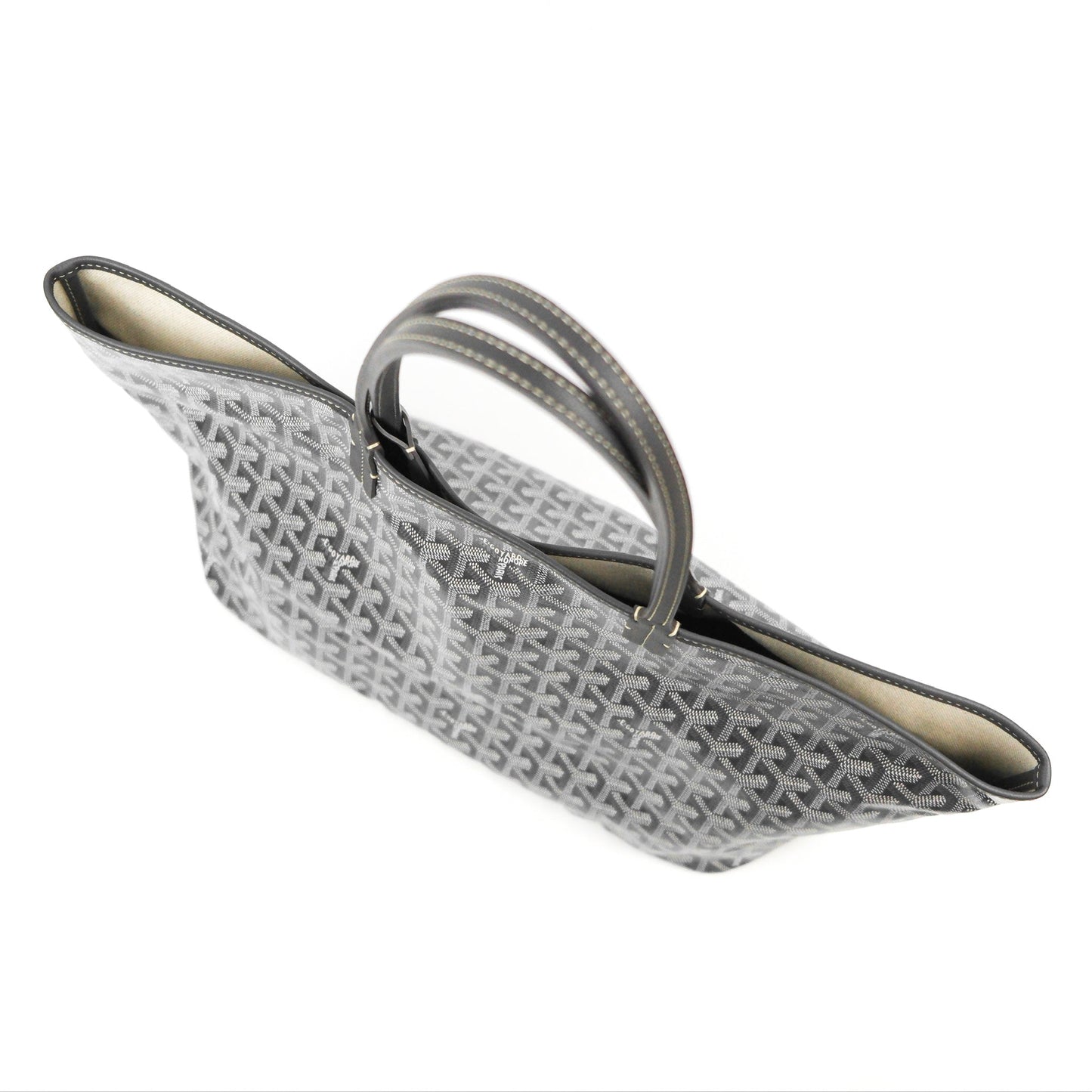 Goyard St Louis Tote PM ⁣⁣⁣⁣⁣⁣⁣⁣⁣⁣⁣⁣⁣⁣⁣⁣⁣⁣⁣⁣Grey Goyardine Canvas