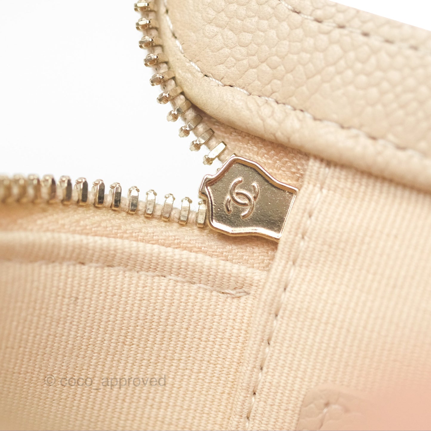 Chanel Mini Vanity With CC Chain Light Beige Caviar Gold Hardware