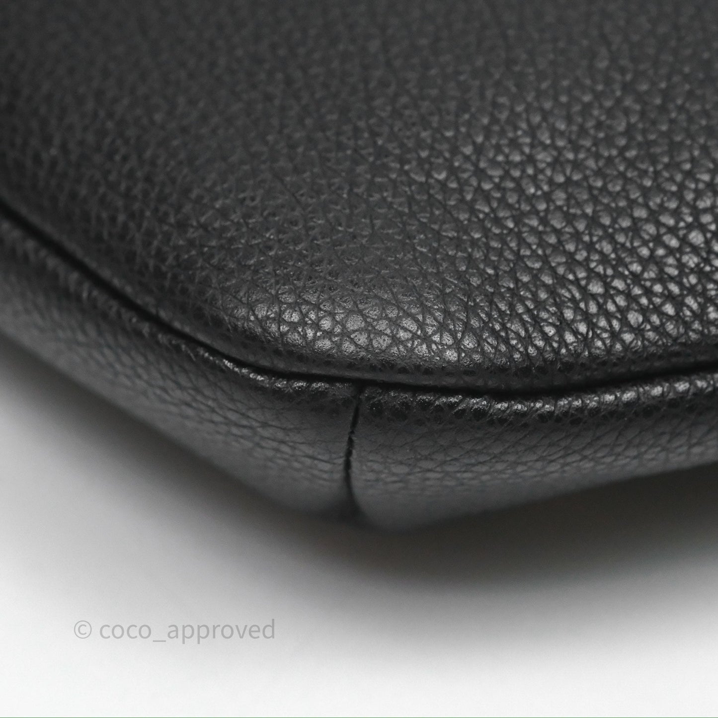 Gucci Logo Print Belt Bag Black Grained Calfskin