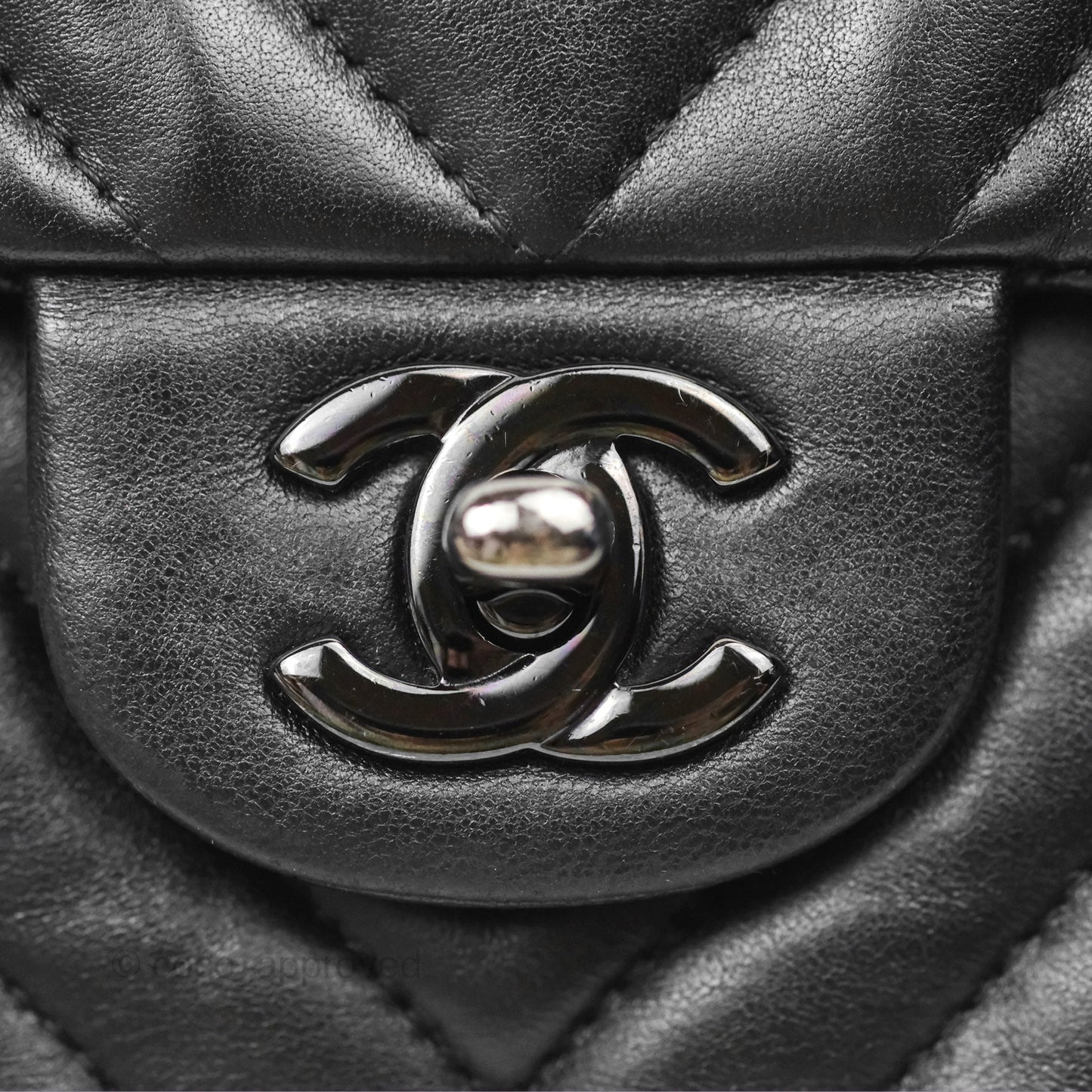 Chanel Classic M/L Medium Flap Chevron So Black Calfskin