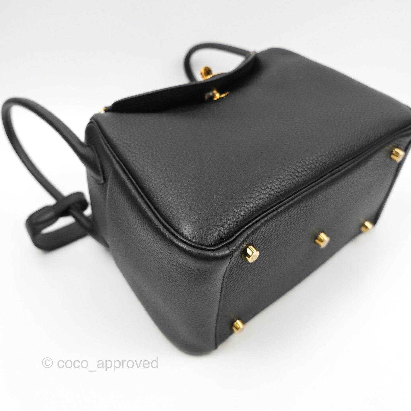 Hermès Lindy 26 Black Clemence Gold Hardware