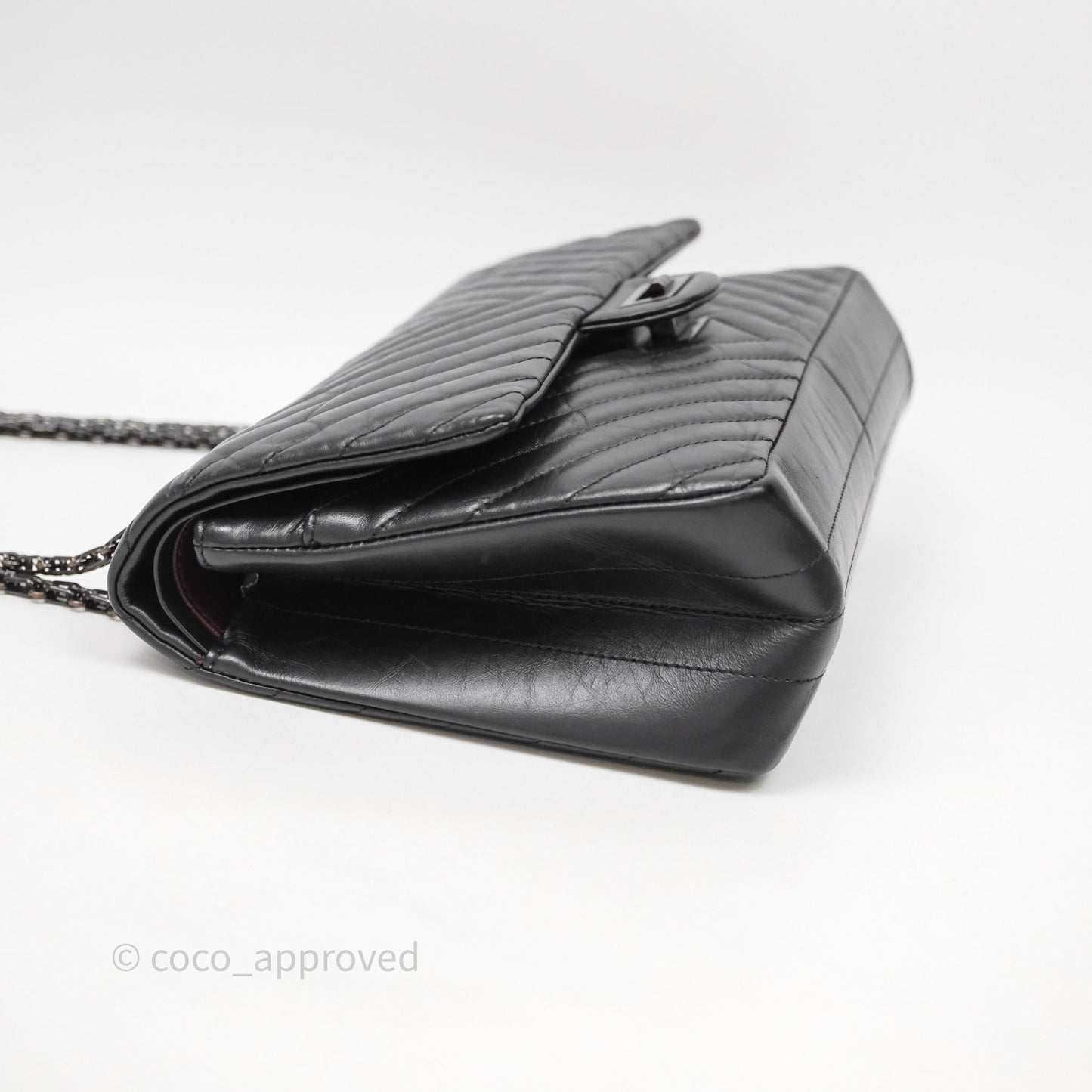 Chanel Reissue Medium 226 Chevron Aged Calfskin So Black