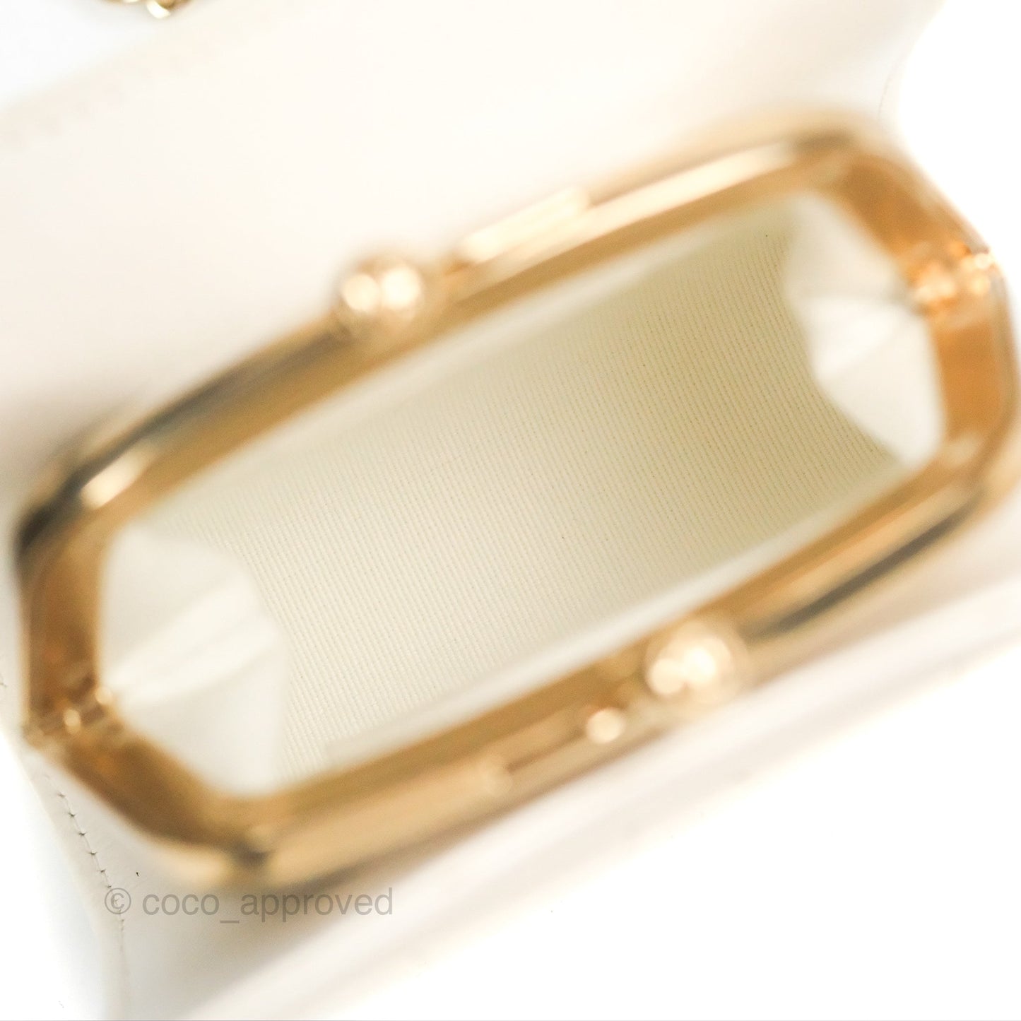 Chanel Coin Purse Clutch With Chain White Lambskin Gold Hardware