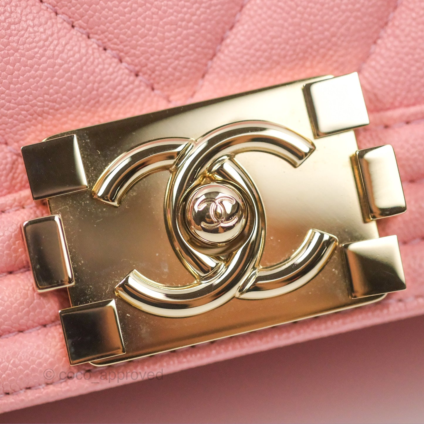 Chanel Boy Chevron Medium Pink Caviar Gold Hardware
