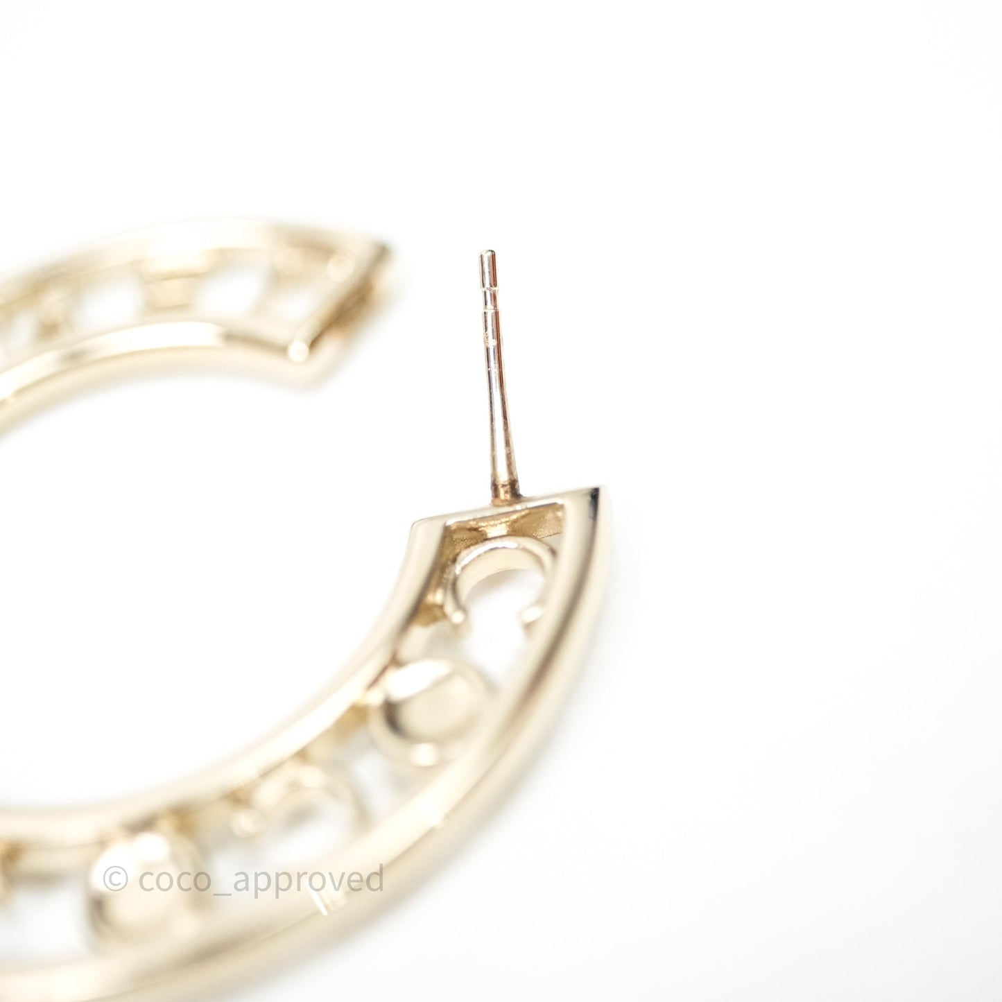 Chanel Crystal Pearl Bow-tiful CC Hoop Earrings Gold Tone 20B