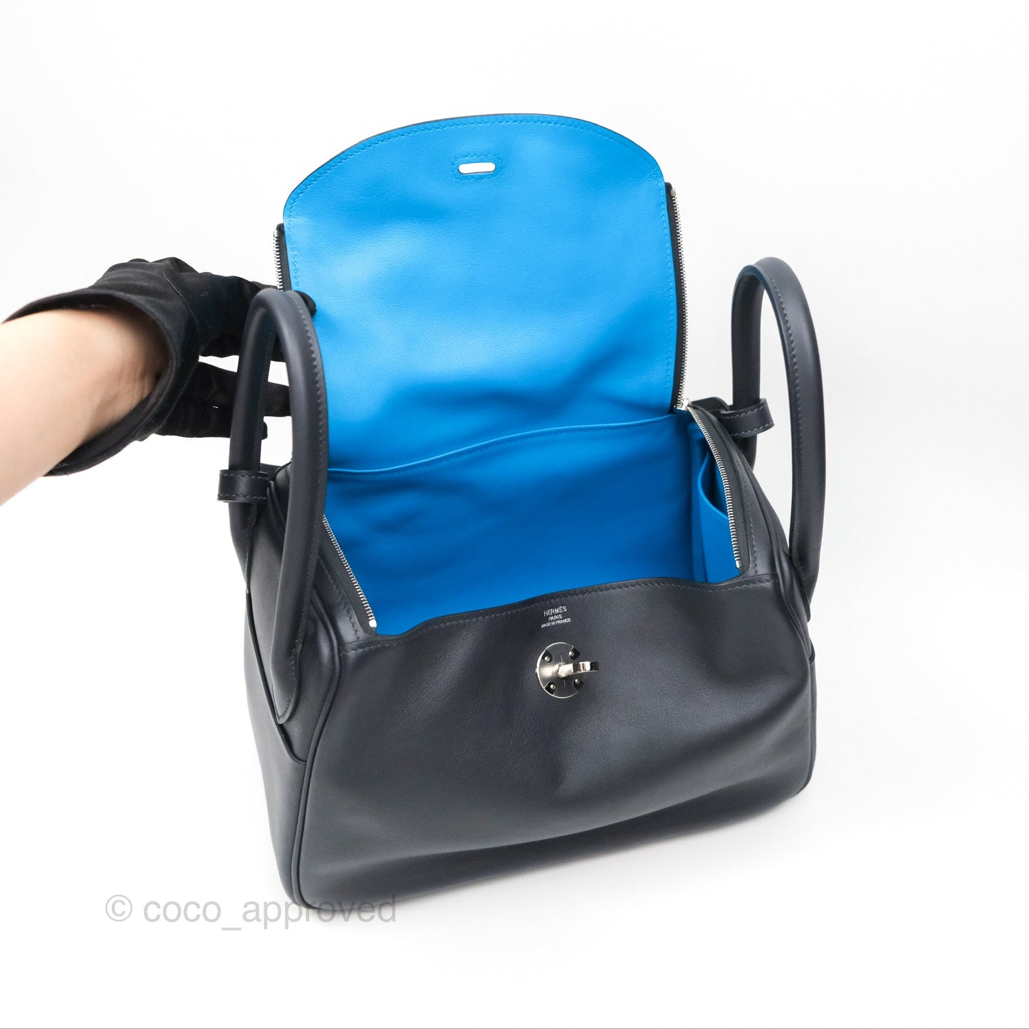 Hermès Lindy 26 Caban/Bleu Frida Swift Palladium Hardware