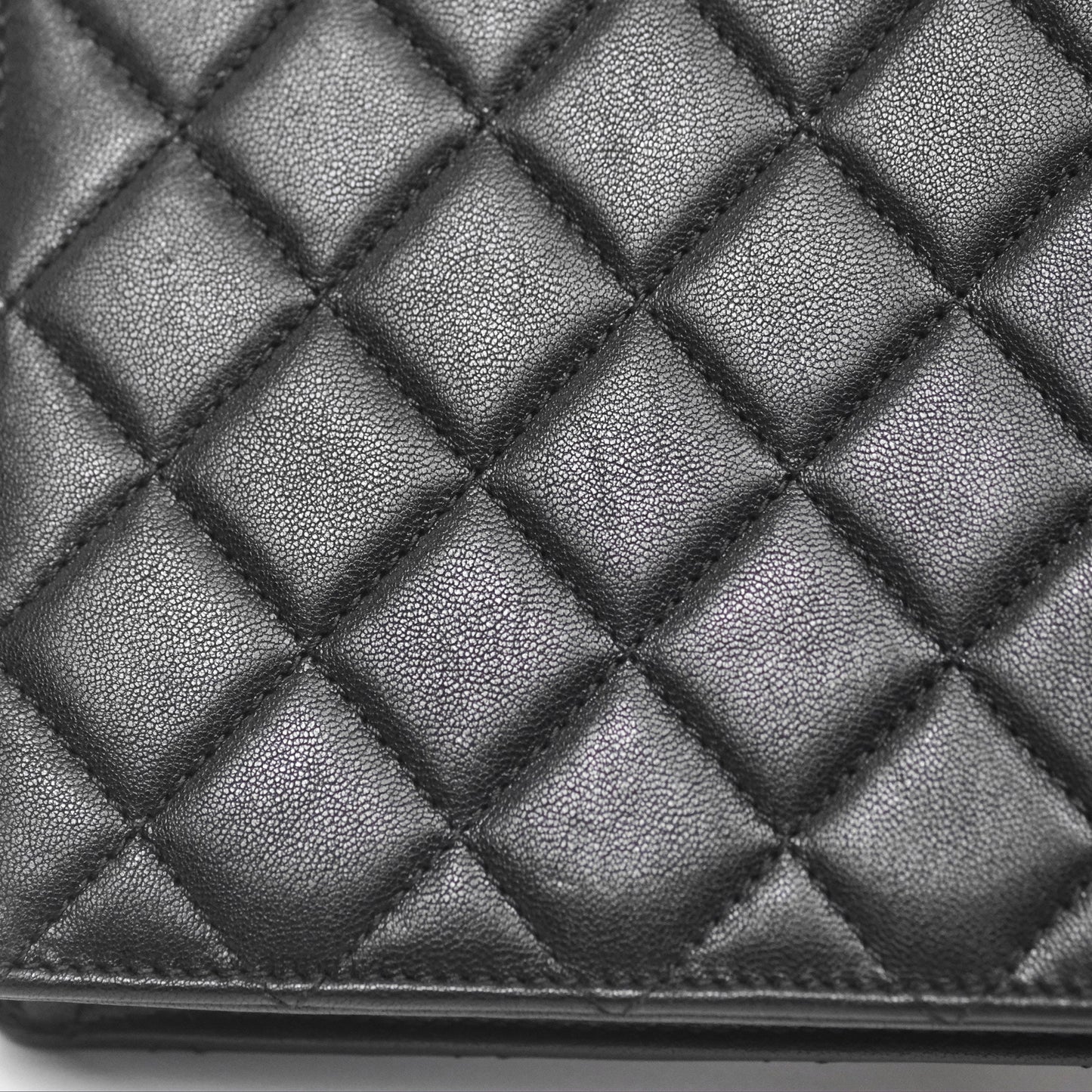 Chanel Small Chic Pearls Flap Quilted Black Goatskin Aged Gold Hardware
