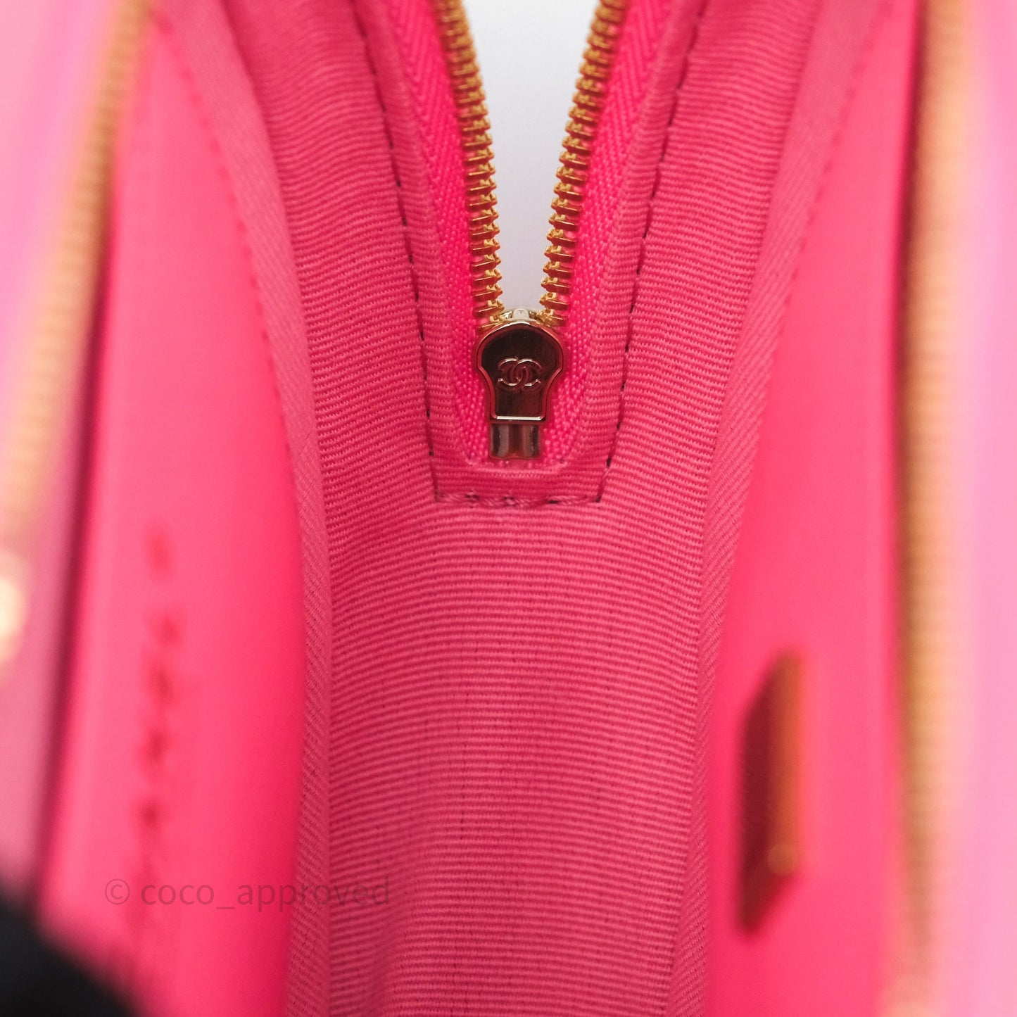 Chanel Large Heart Bag Pink Lambskin Gold Hardware 22S