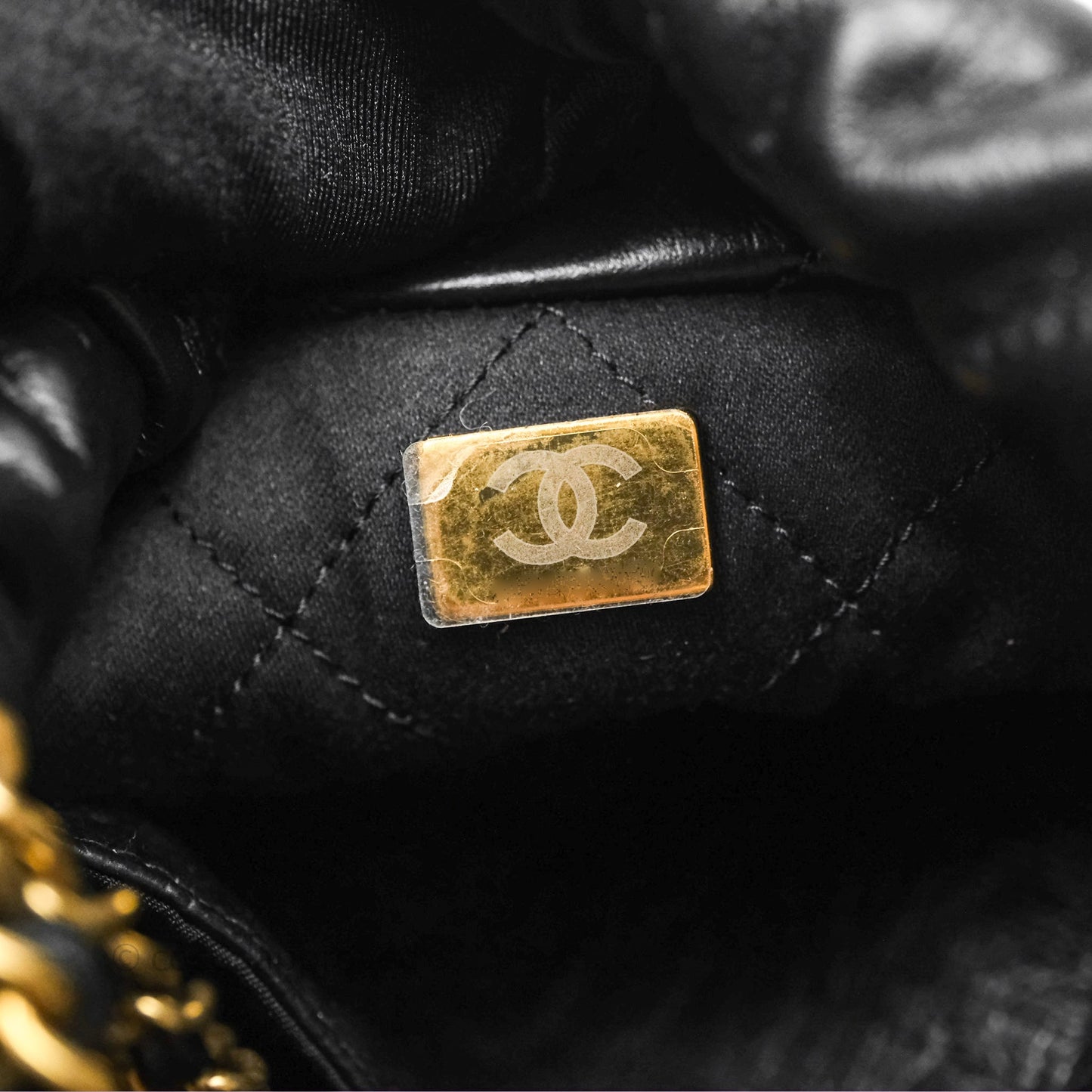 Chanel 22 Mini Bag Black Crumpled Calfskin Aged Gold Hardware