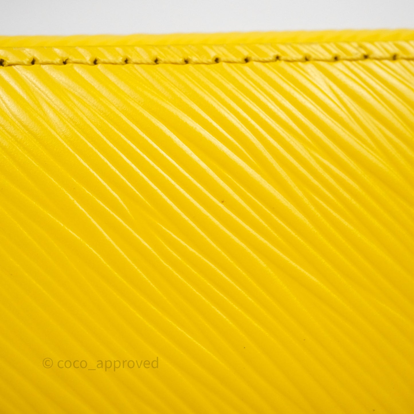Louis Vuitton x Yayoi Kusama Epi Marellini Bag Infinity Dots Yellow Silver Hardware