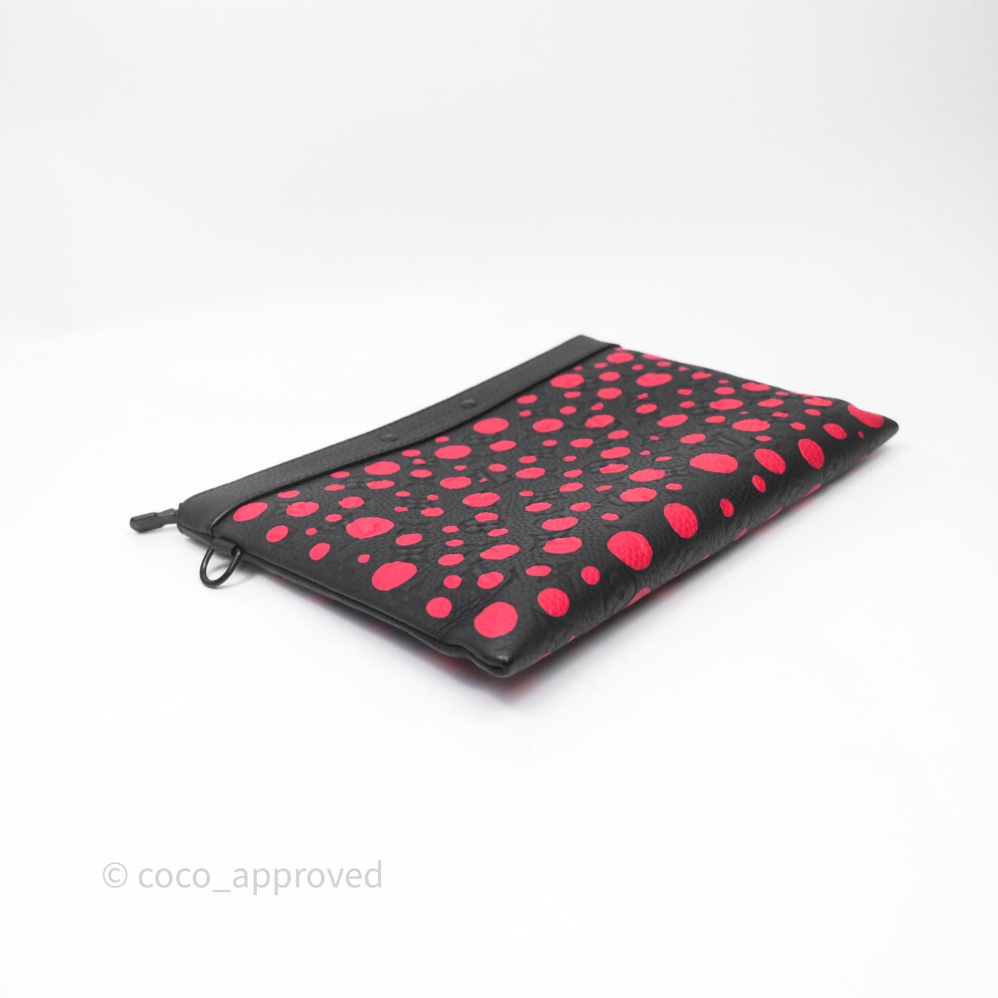 Louis Vuitton x Yayoi Kusama Pochette To Go Infinity Dots Monogram Taurillon Black Red