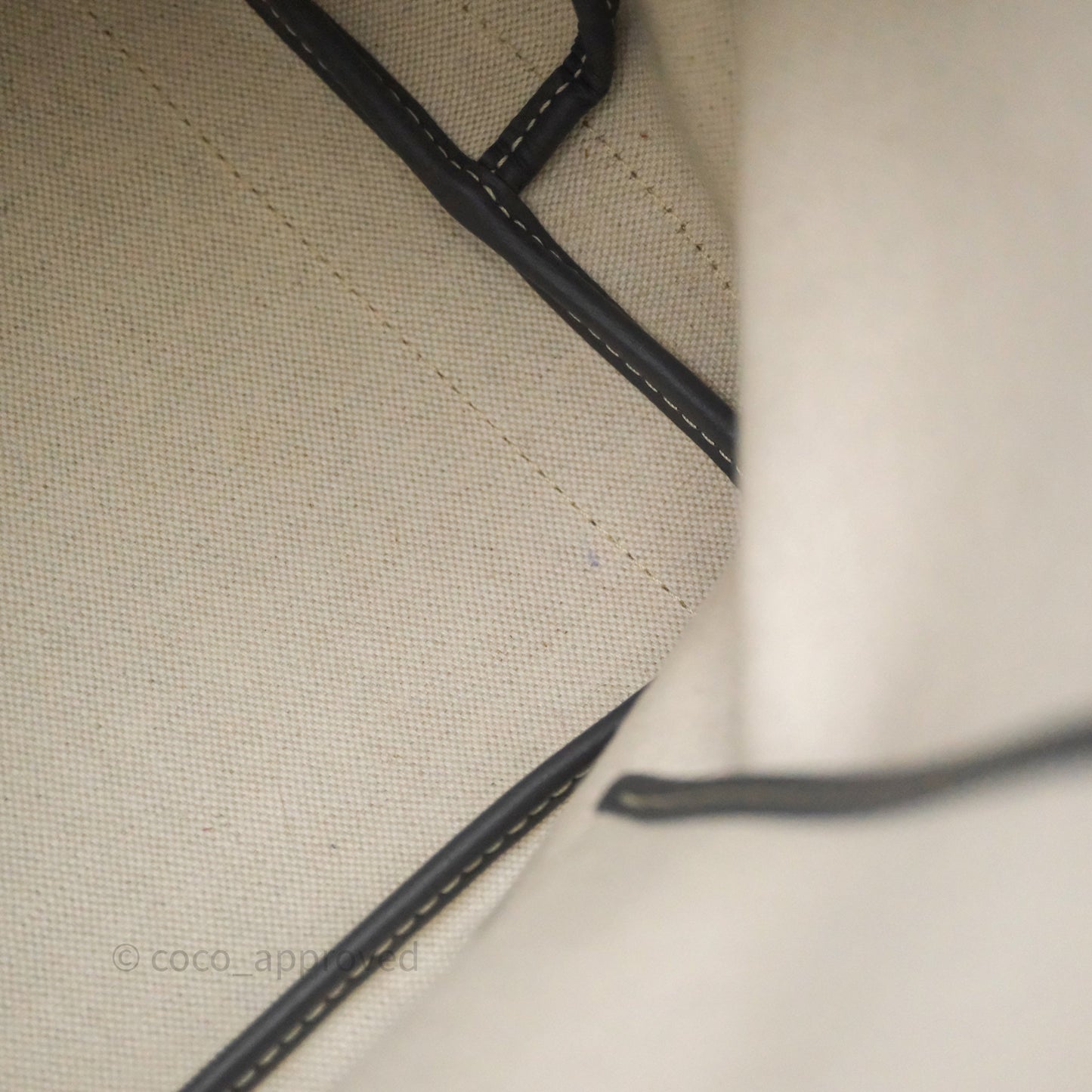 Goyard Artois Tote MM Goyardine Canvas⁣⁣⁣⁣⁣⁣⁣⁣⁣⁣⁣⁣⁣⁣⁣⁣⁣⁣⁣⁣ Grey